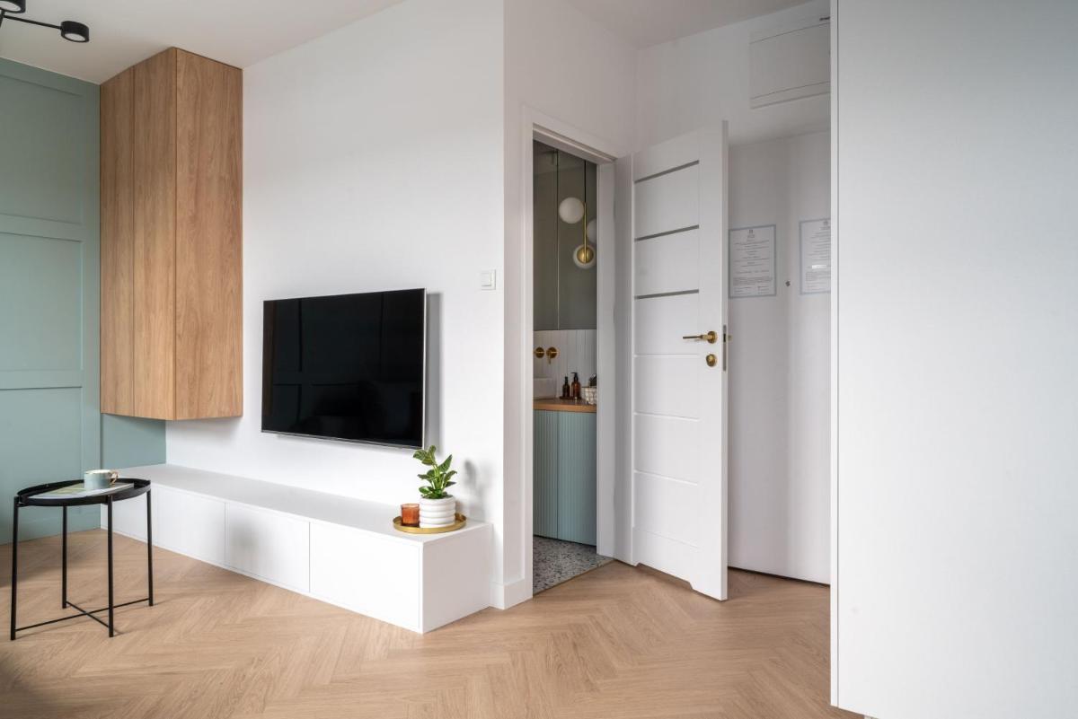 Studio Apartment - Photo 8