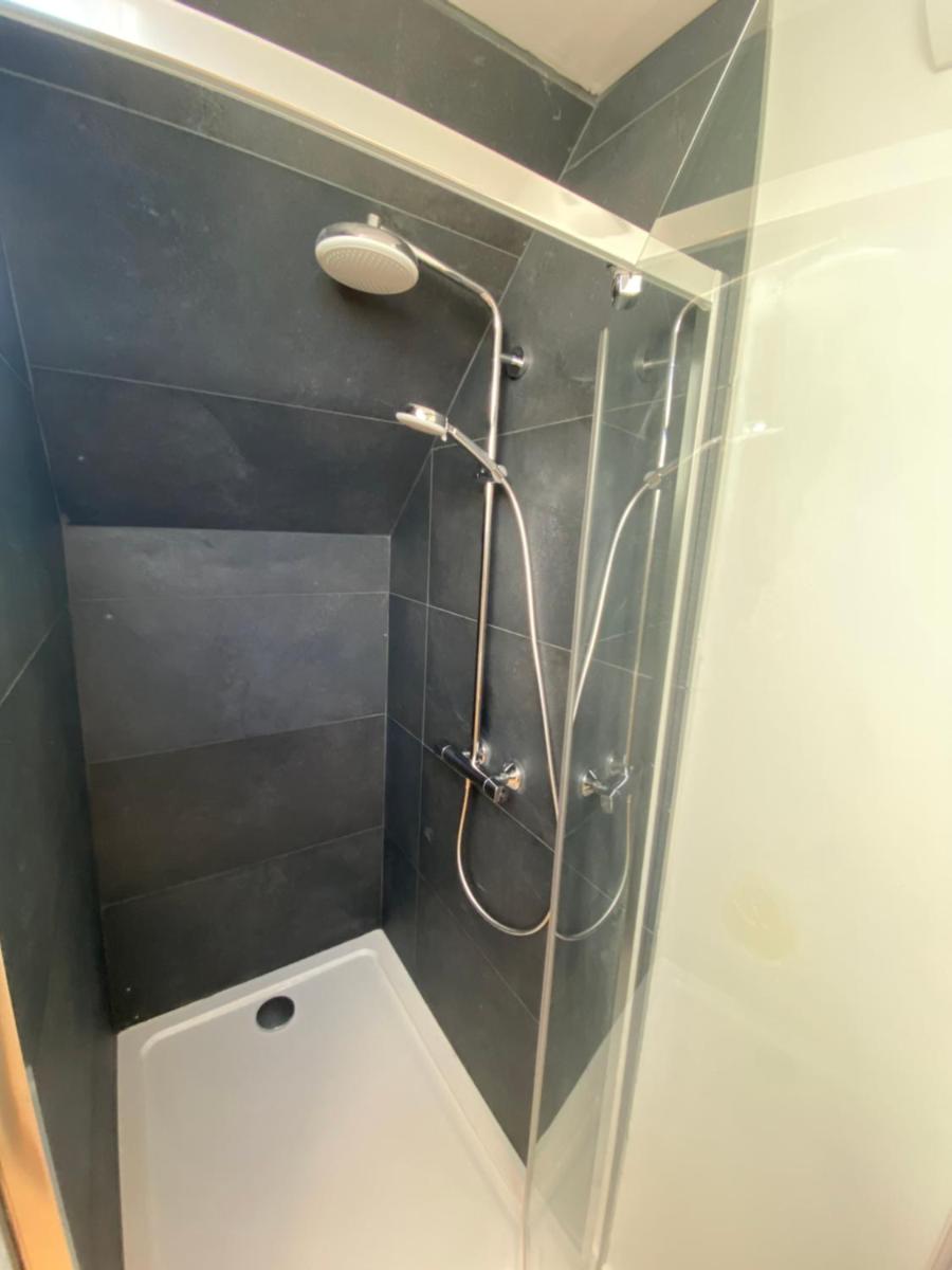Suite with Hot Tub photo 1