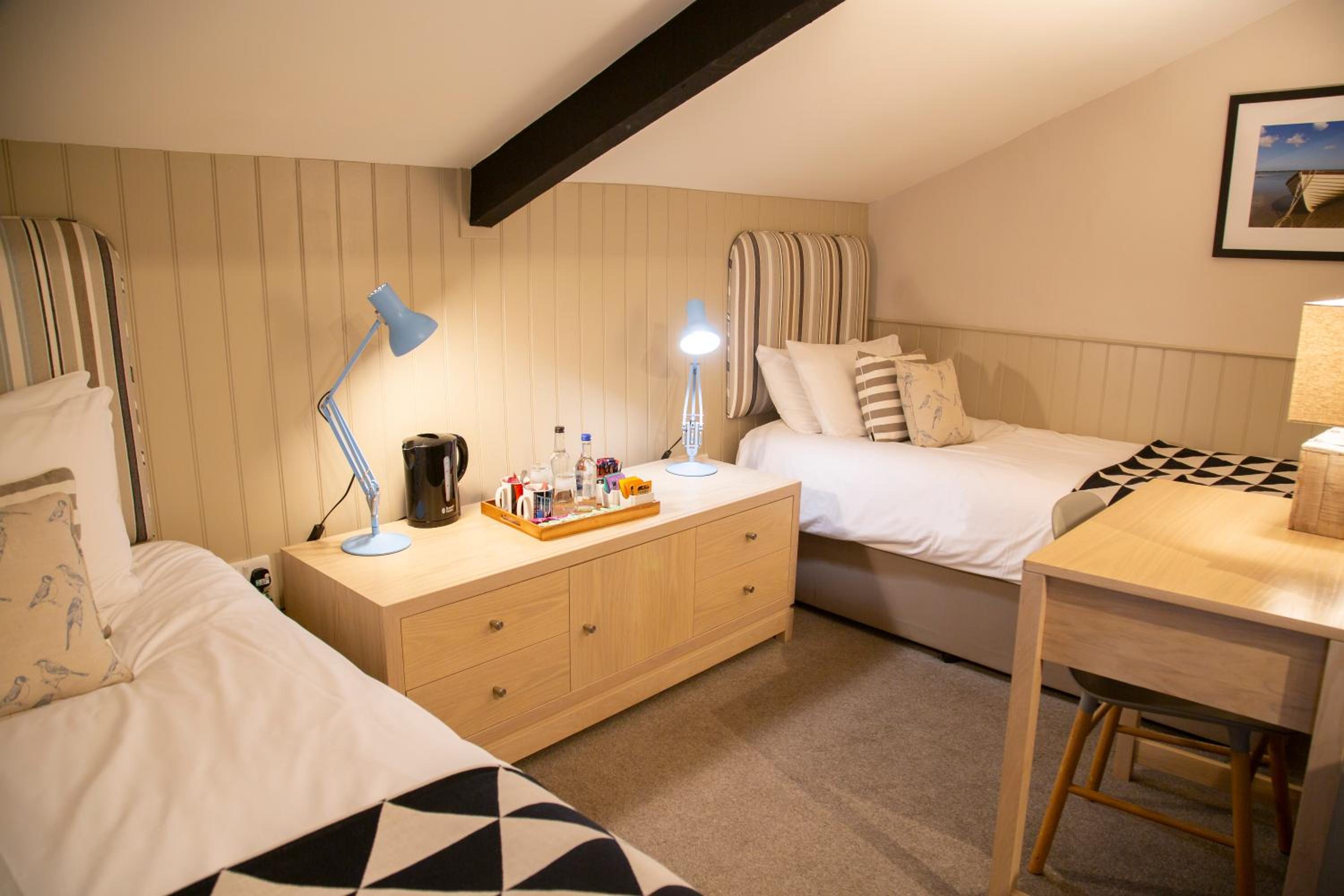 Twin Room photo 1