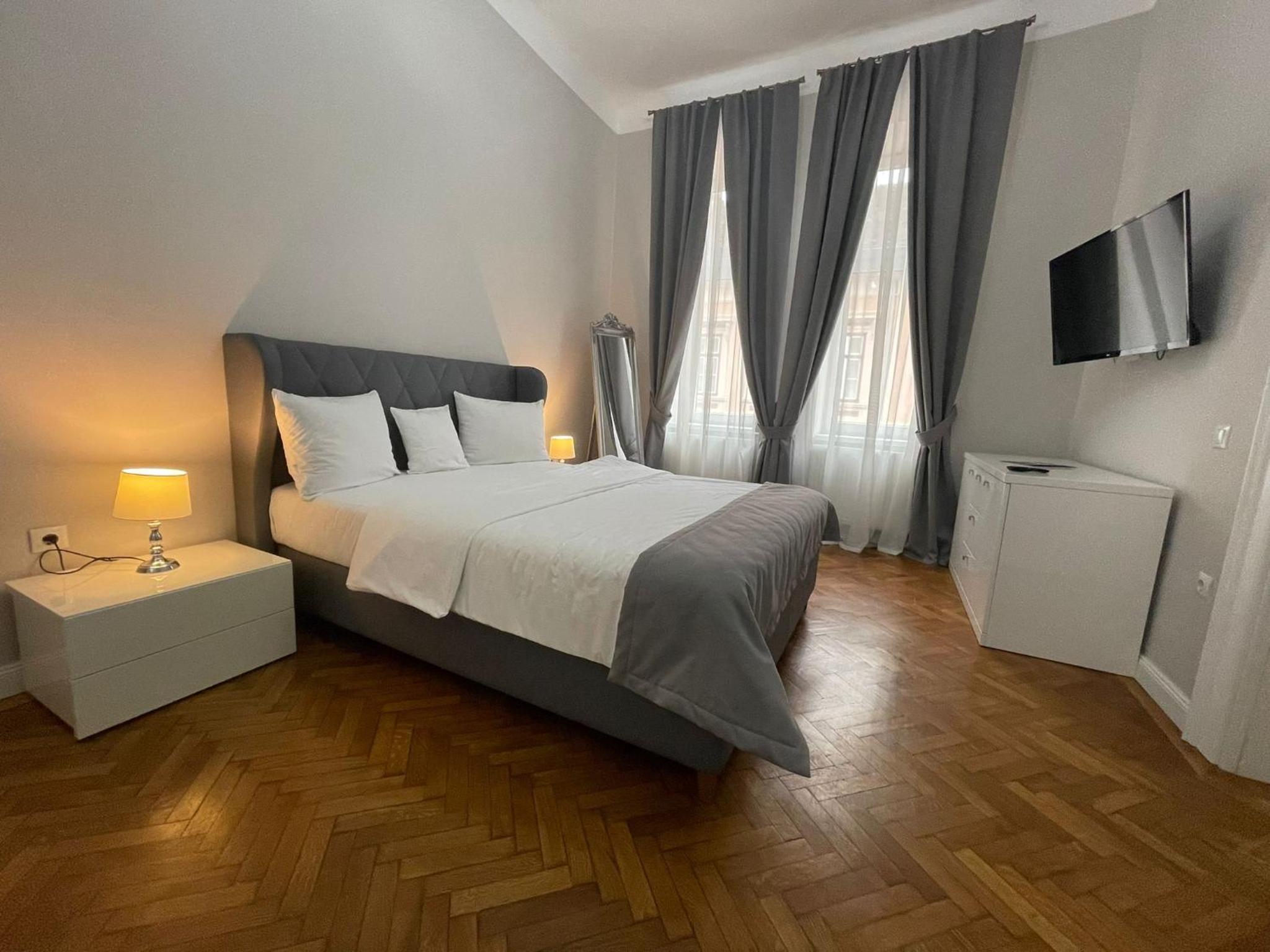 Superior Apartment photo 3