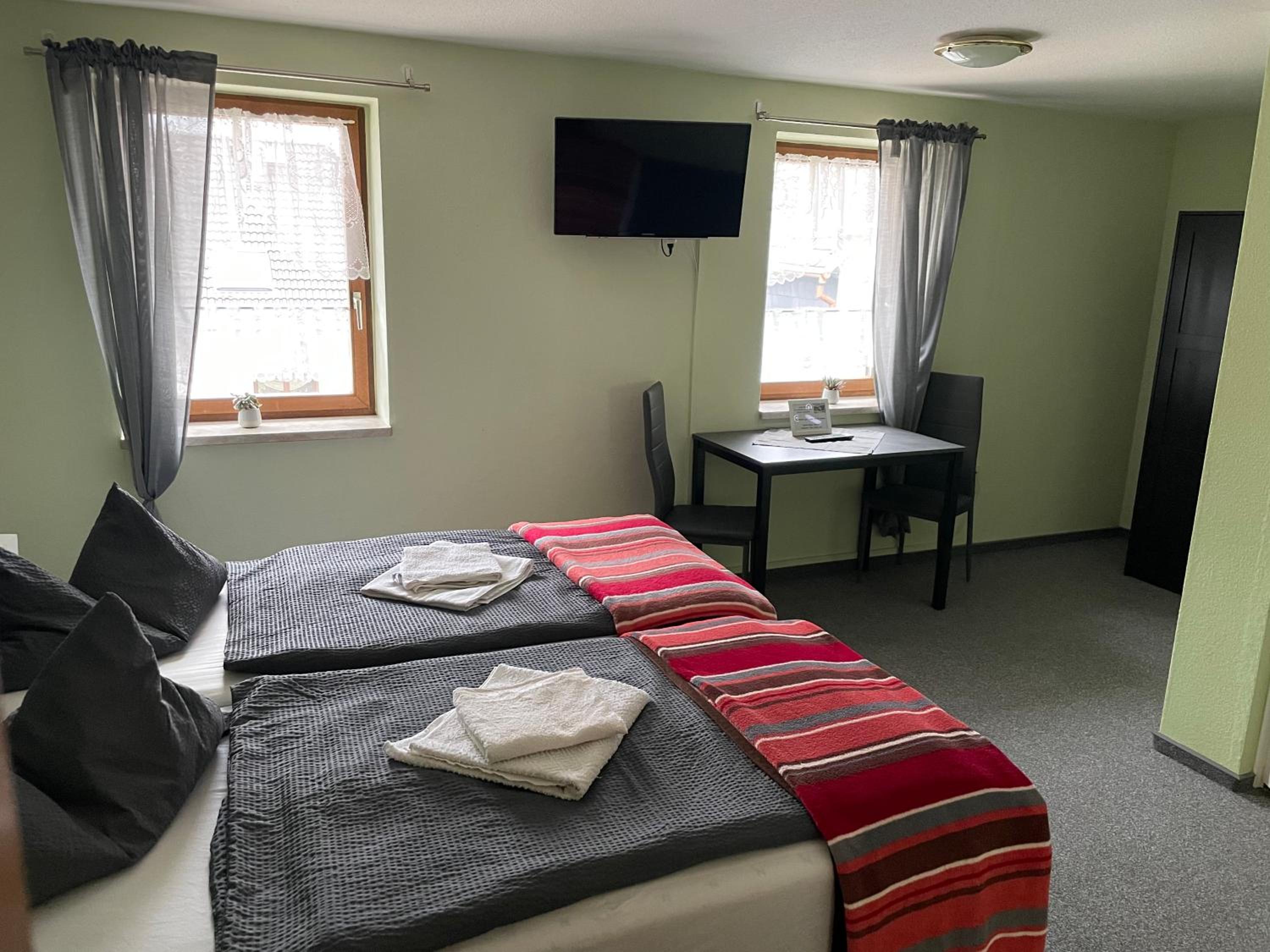 Double Room with Private Bathroom photo 1