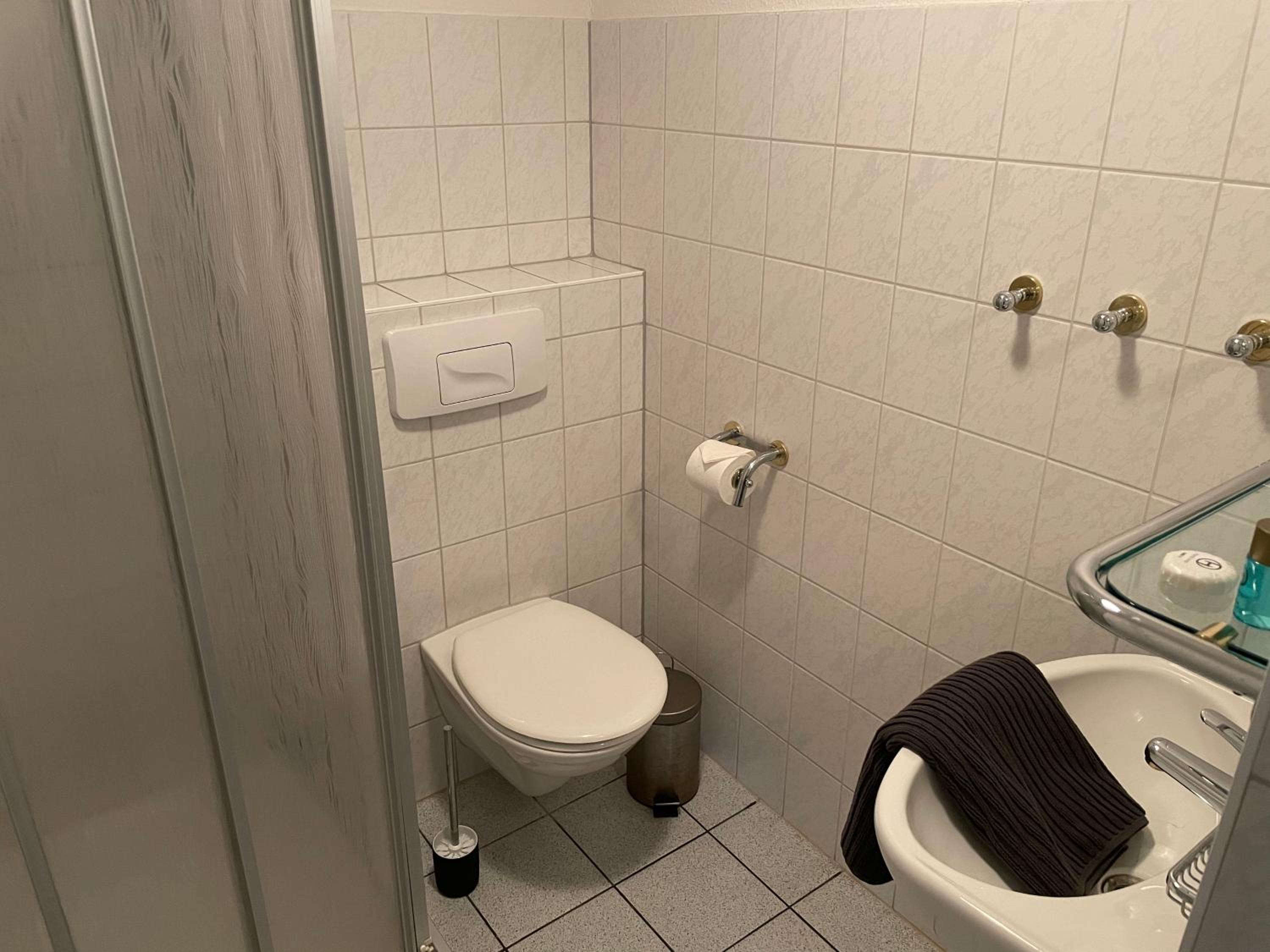 Double Room with Private Bathroom photo 3