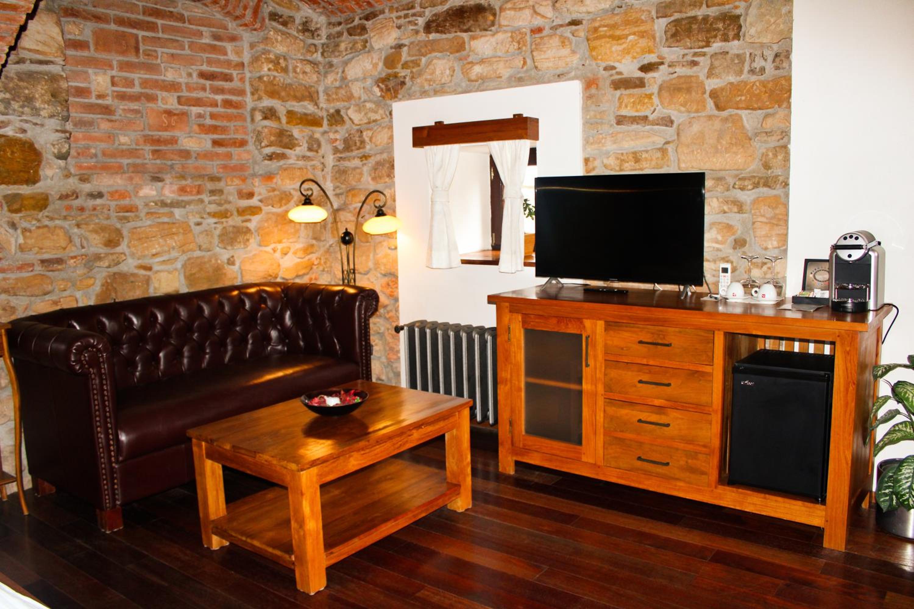 Suite with Lake View