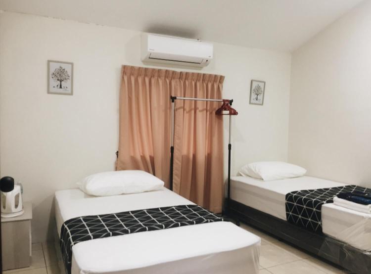 Budget Twin Room photo 1