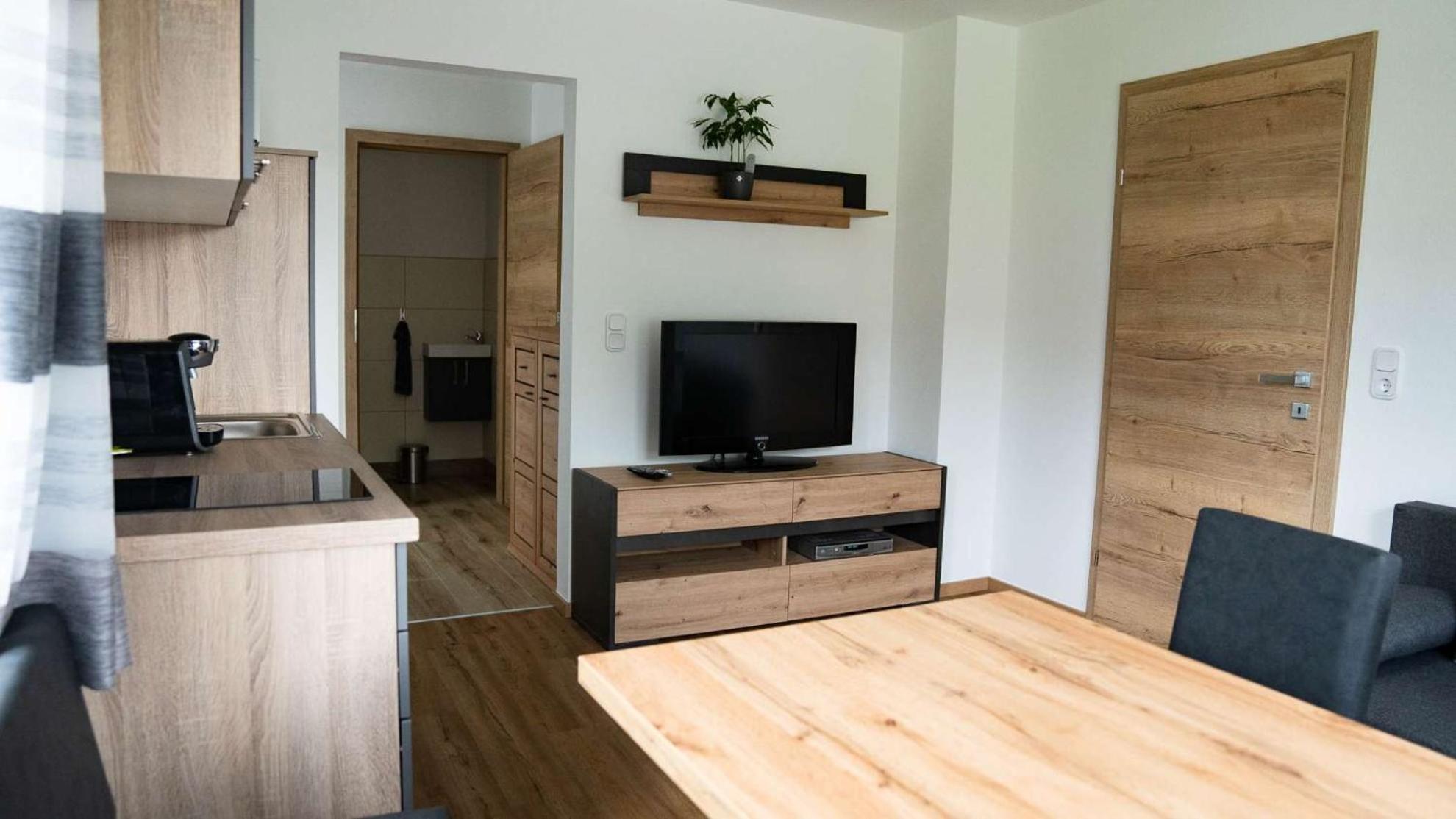 One-Bedroom Apartment photo 1