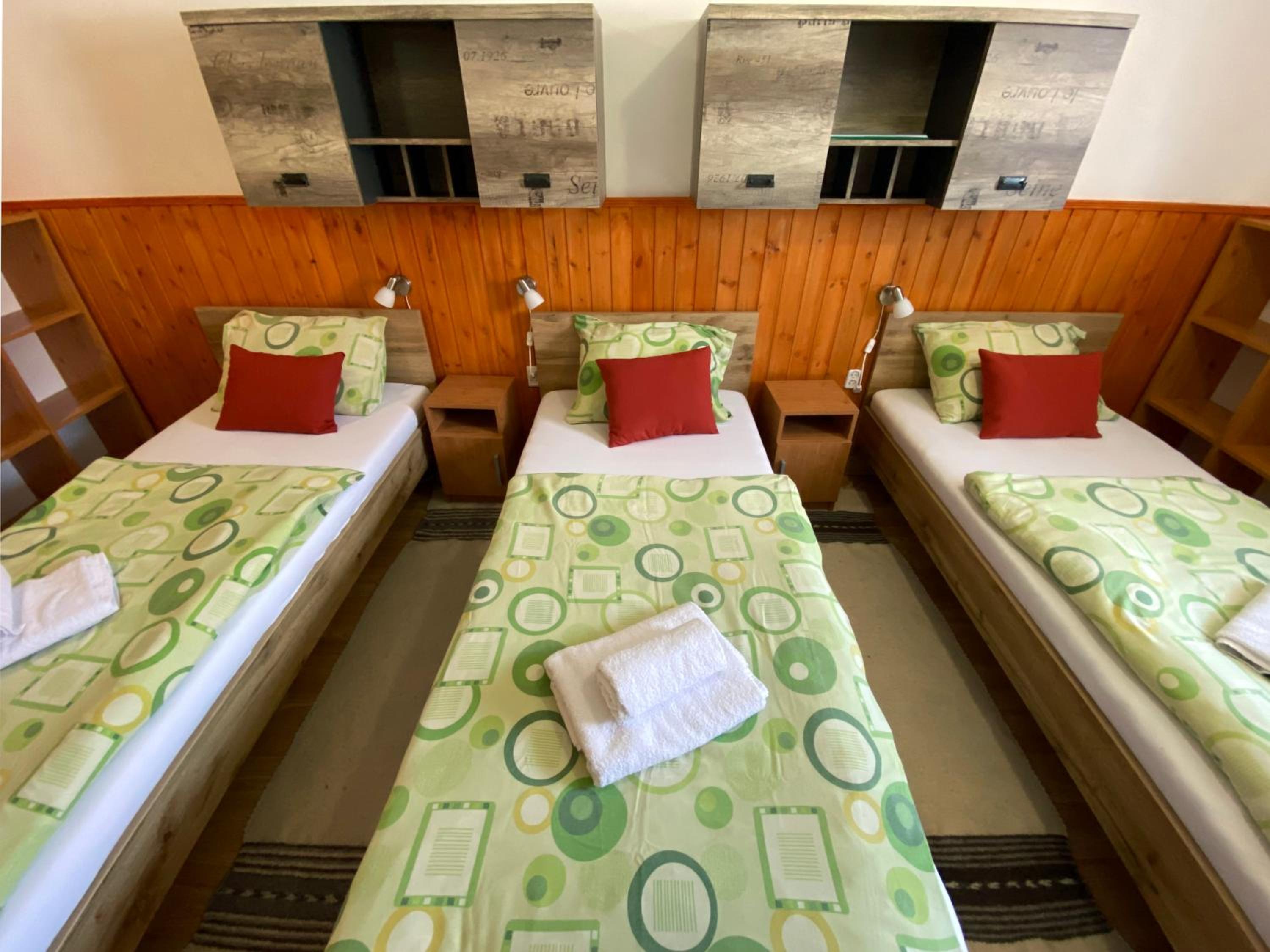 Quadruple Room - Photo 6