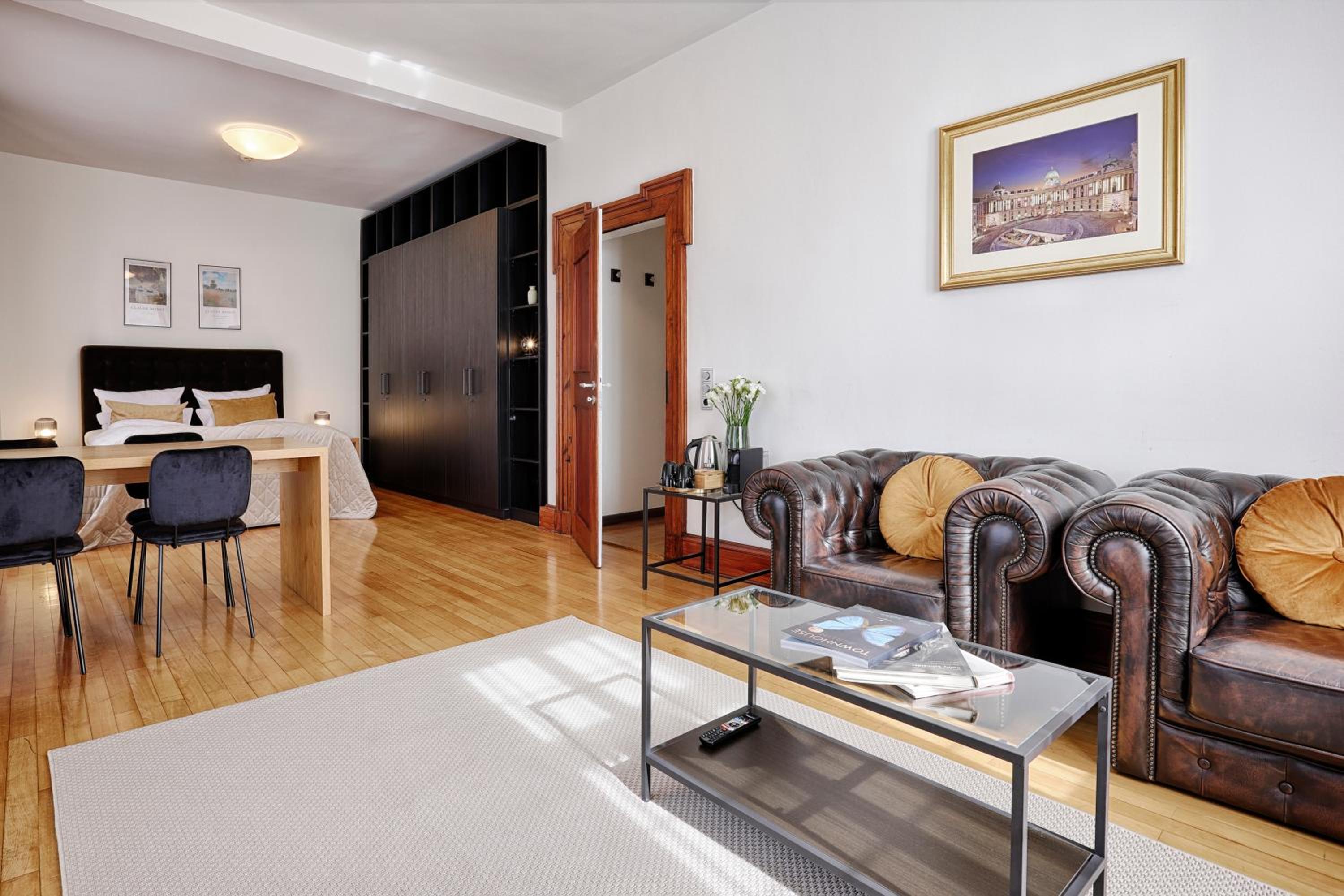 Deluxe Suite - Photo 1