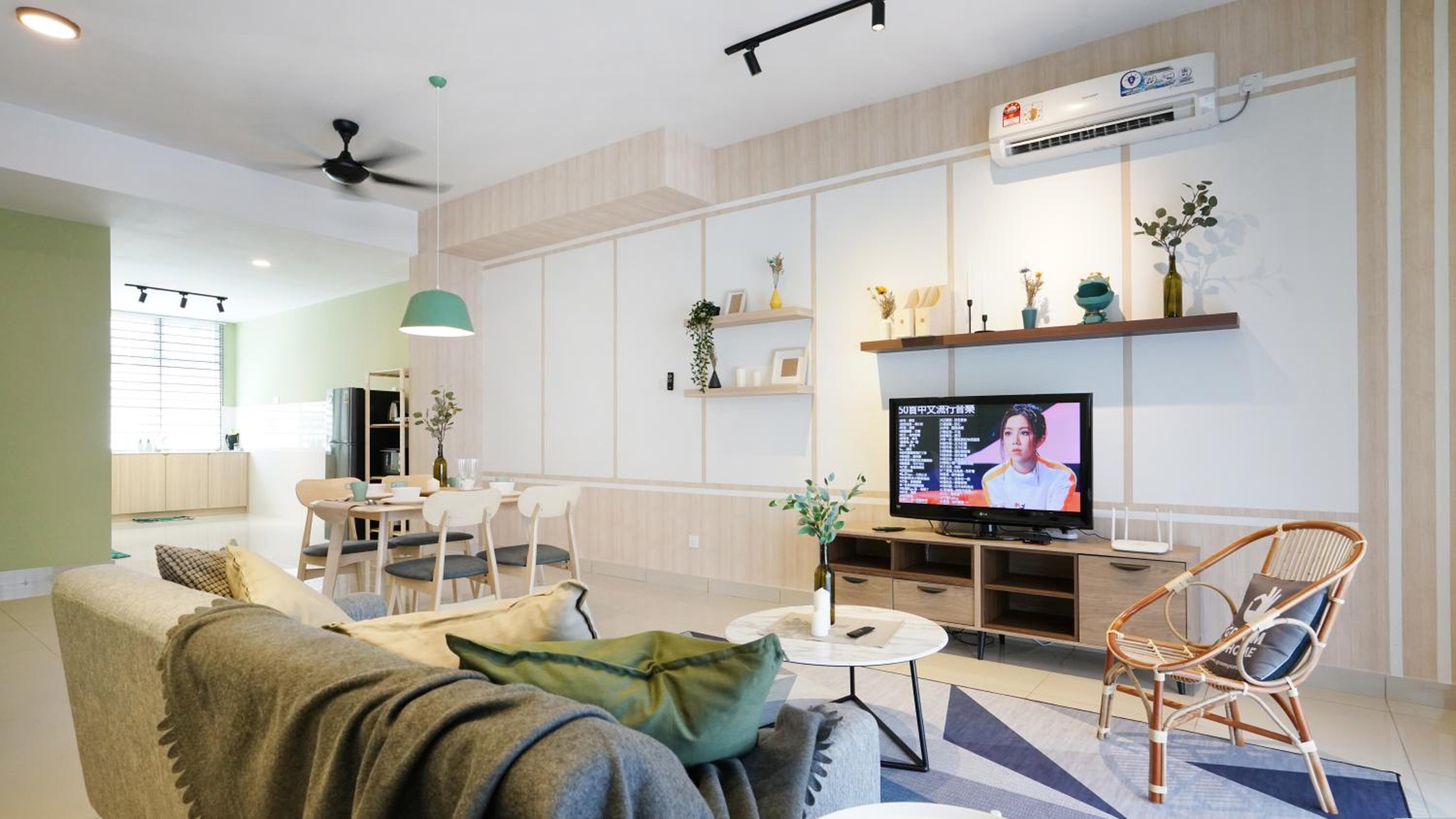 Four-Bedroom House photo 1