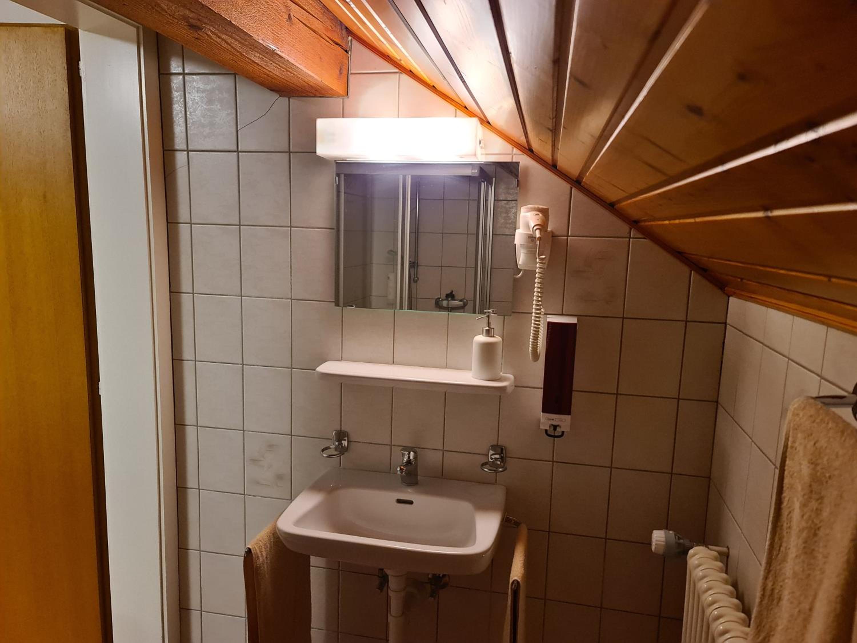 Deluxe Room - Photo 3
