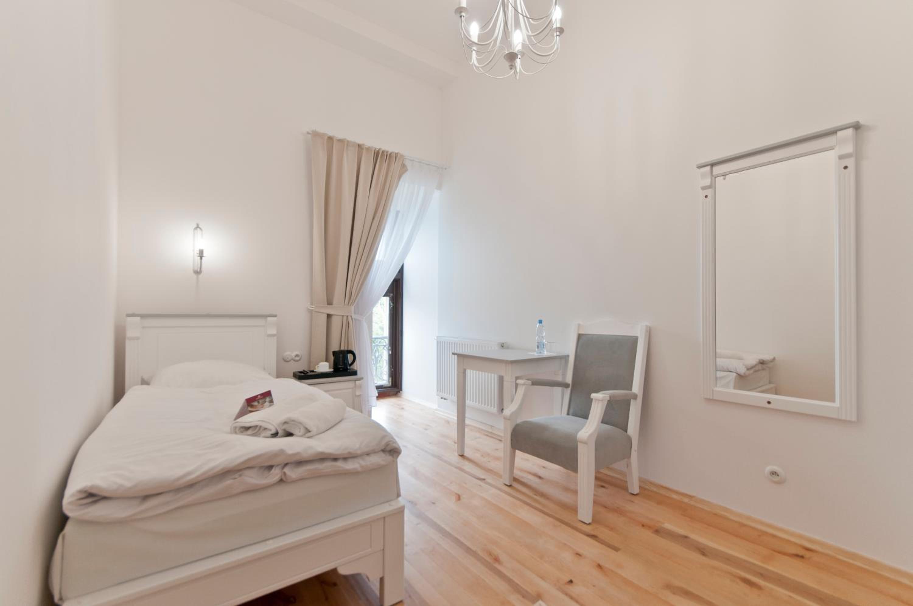 Single Room photo 2