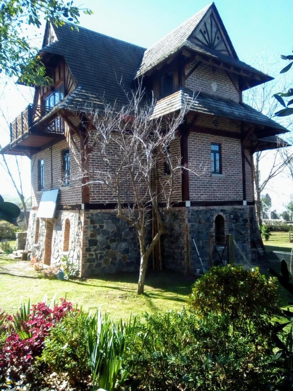 Two-Bedroom House - Photo 11