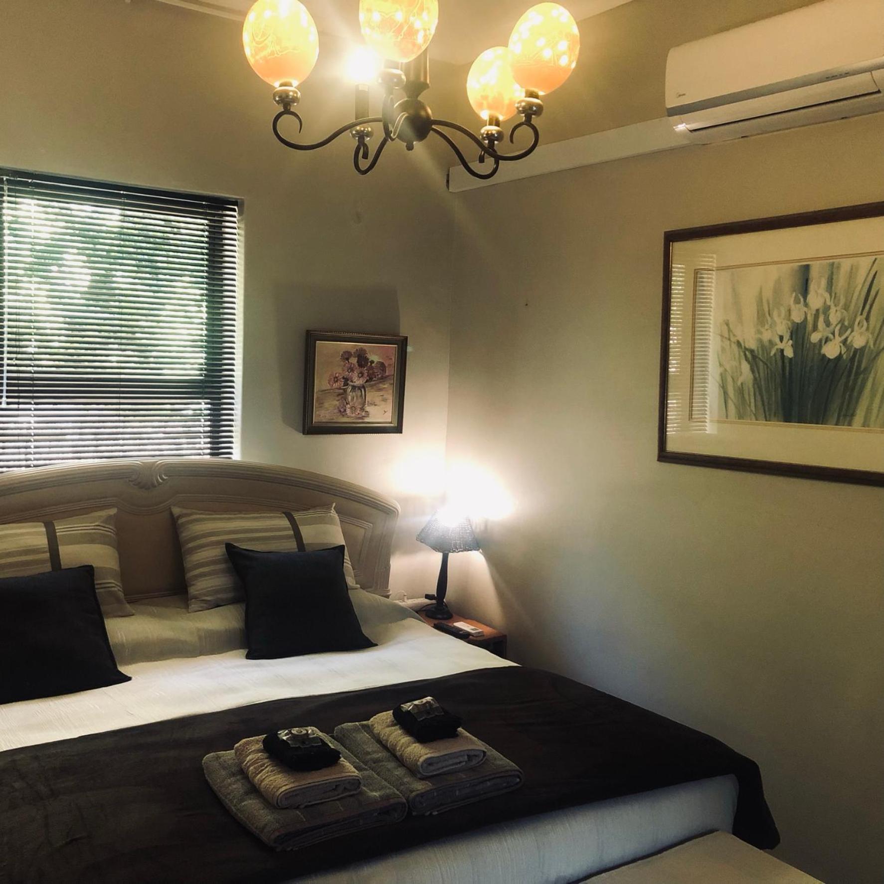 Suite - Photo 48