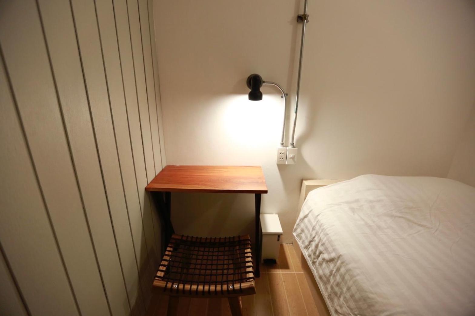 Single Room with Shared Shower and Toilet photo 2