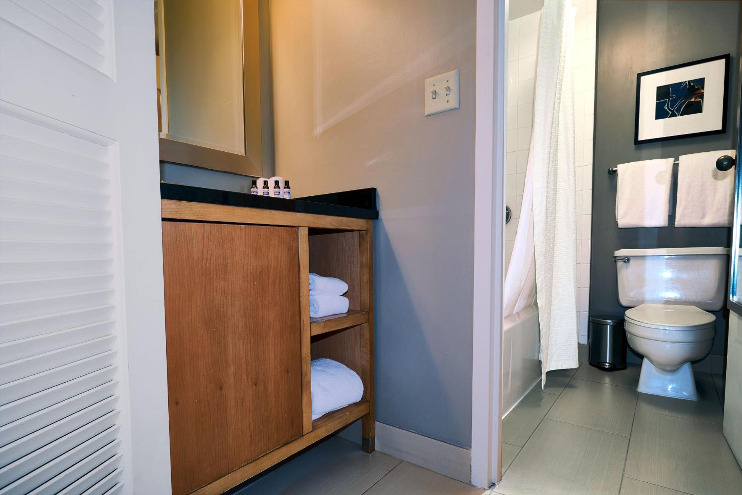 Double Room with Two Double Beds - Photo 4