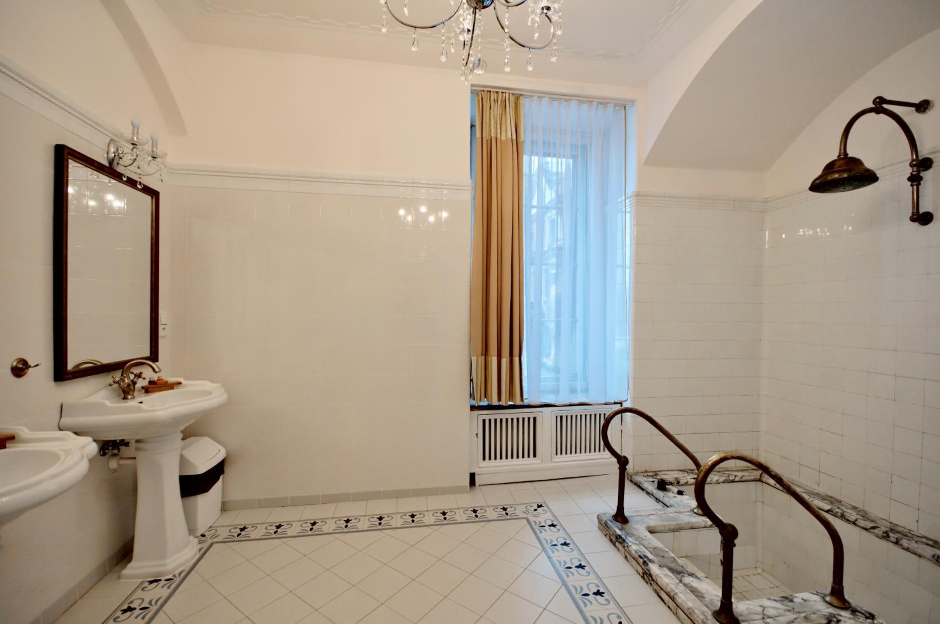 Apartment - Photo 5