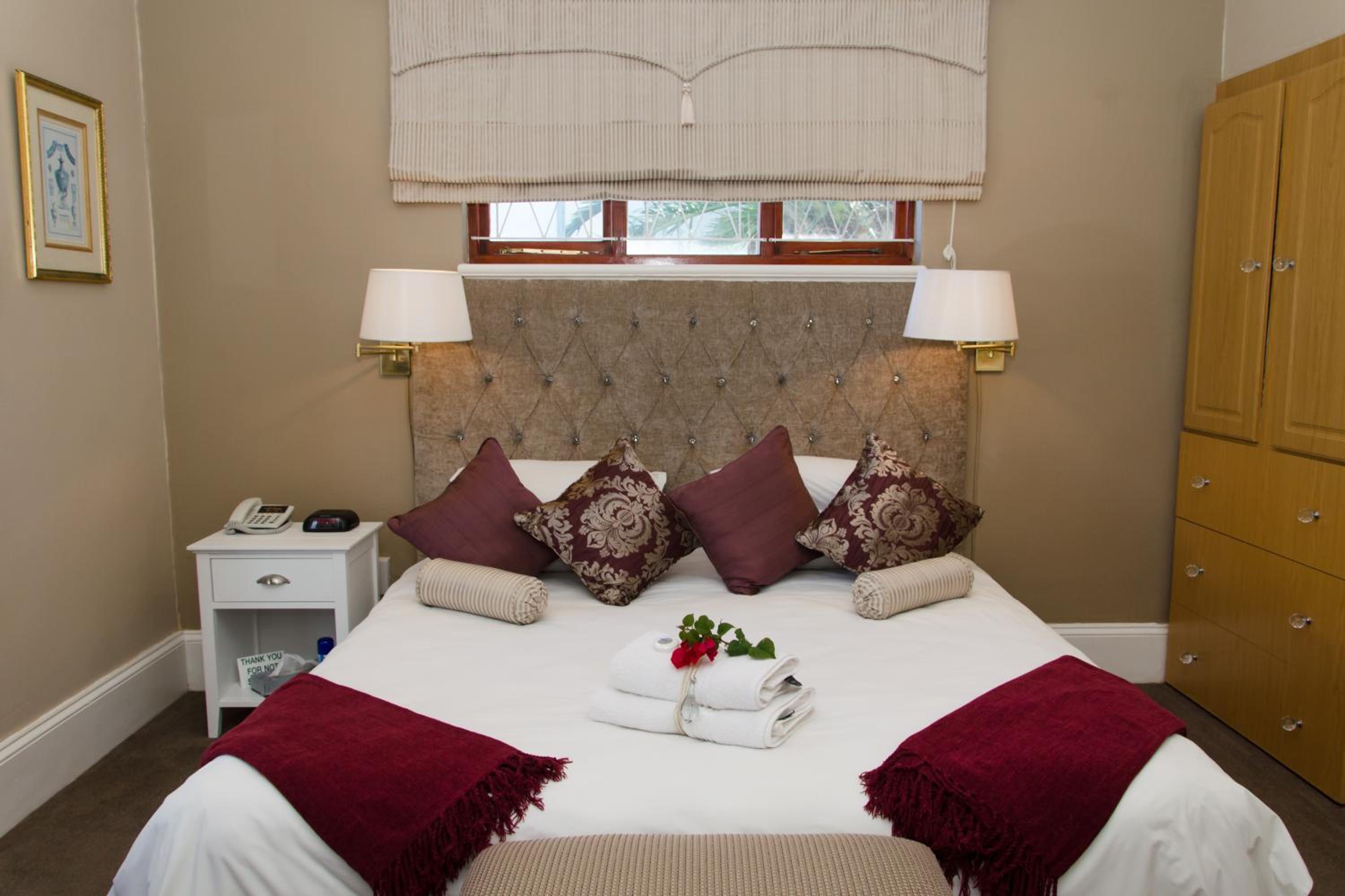 Twin/Double Room - Photo 11