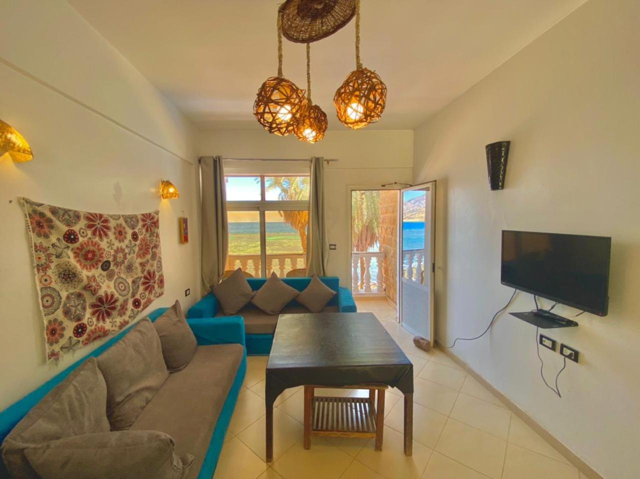 Apartment with Balcony - Photo 12