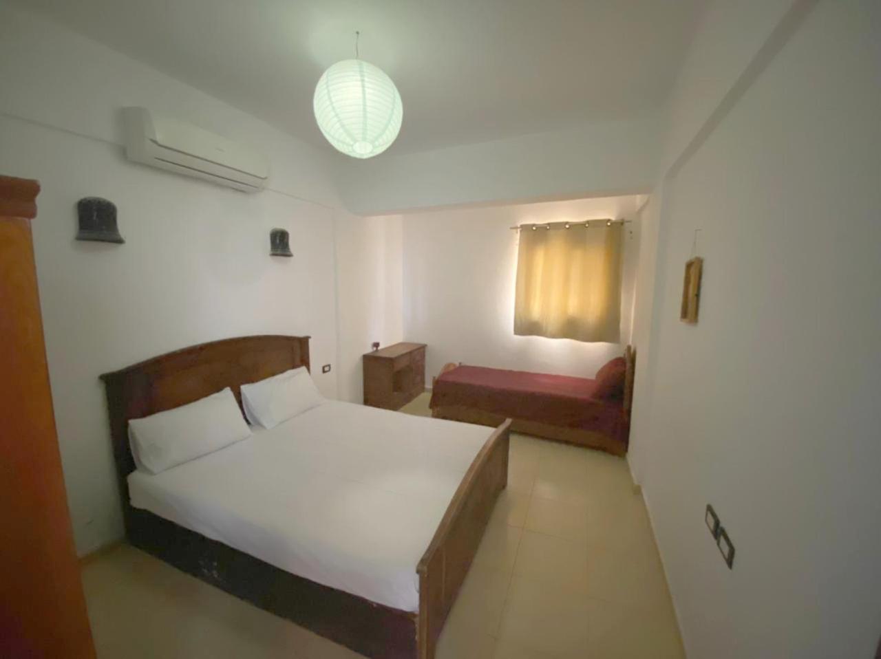 Apartment with Balcony - Photo 10