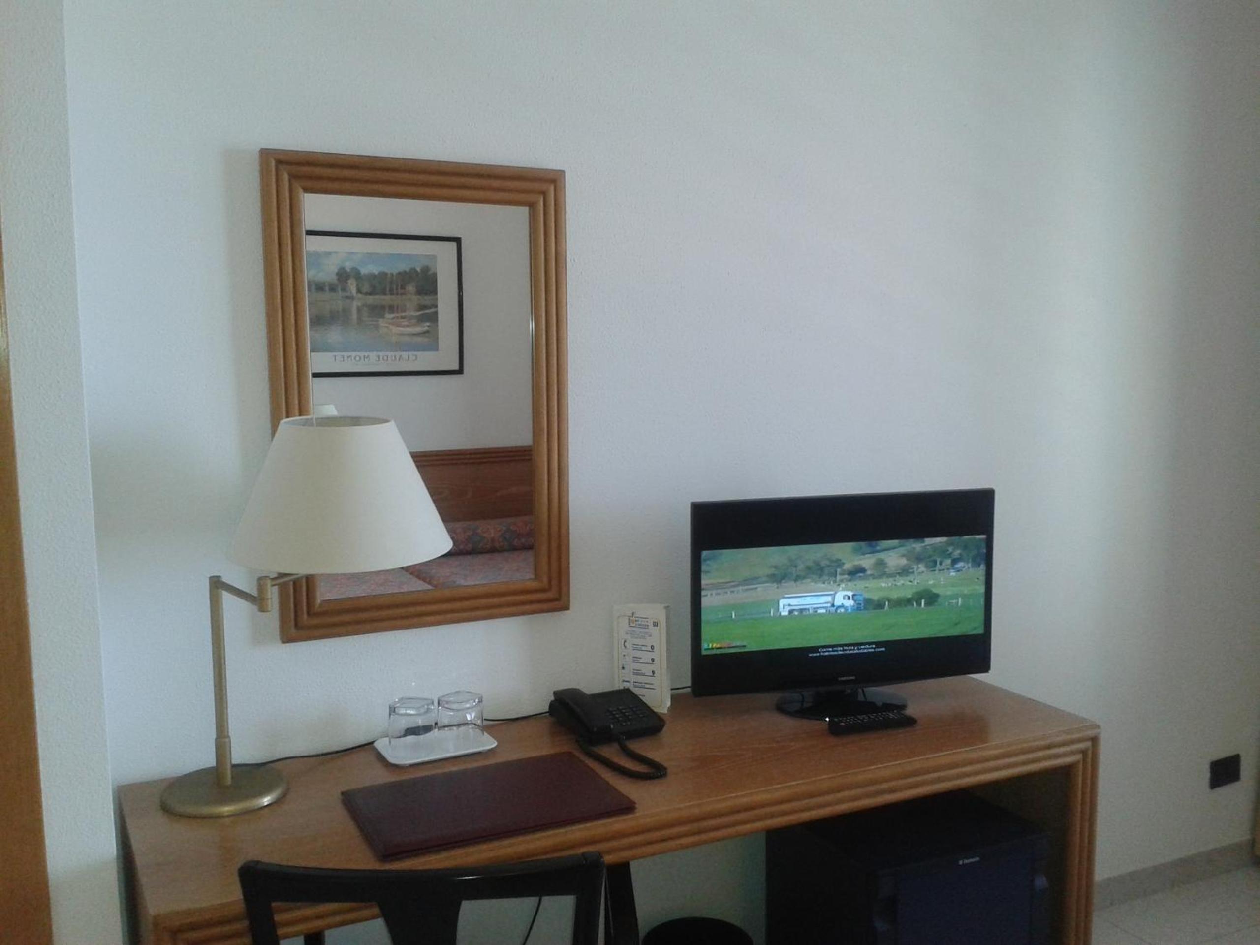 Triple Room with Sea View - Photo 5