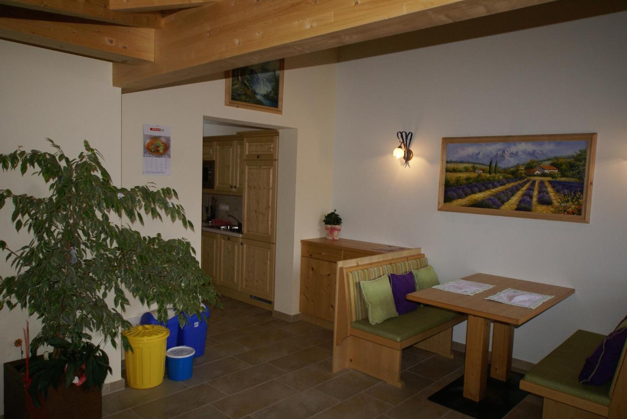 One-Bedroom Apartment with Balcony photo 3