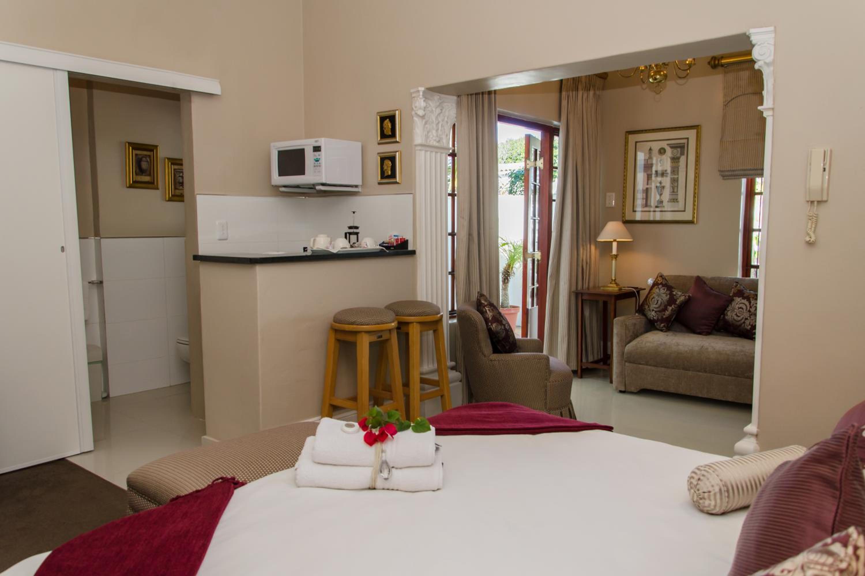 Twin/Double Room - Photo 13
