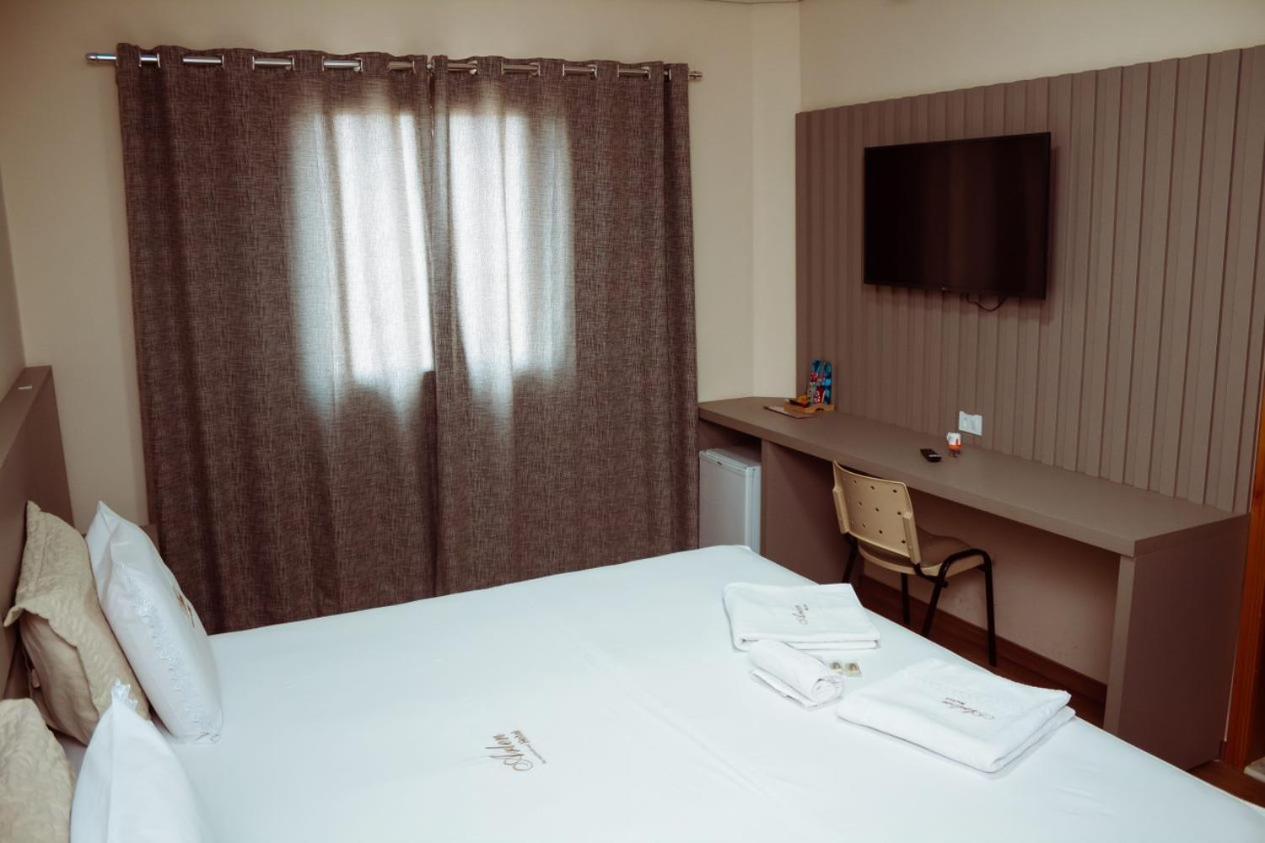 Standard Twin Room photo 2