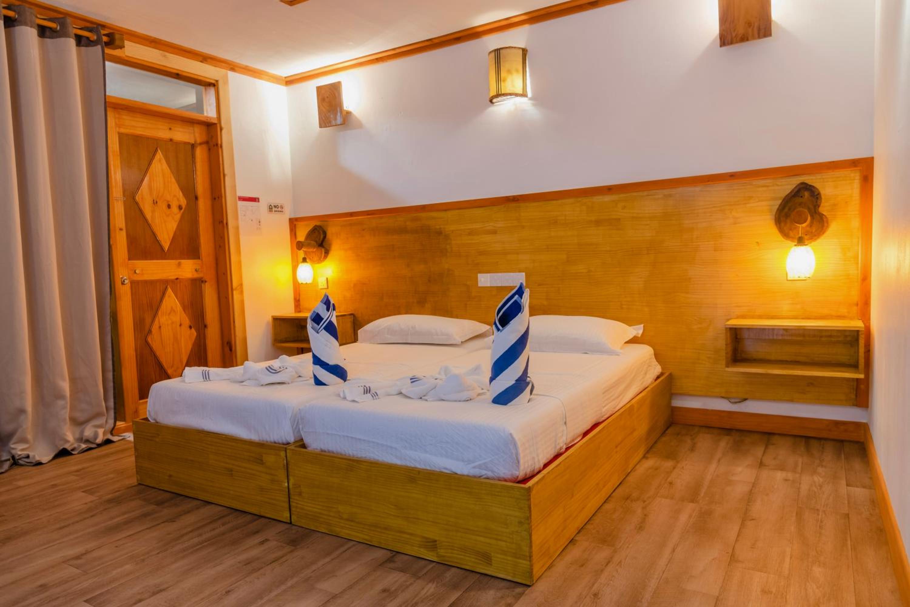 Deluxe Double Or Twin Room With Sea View