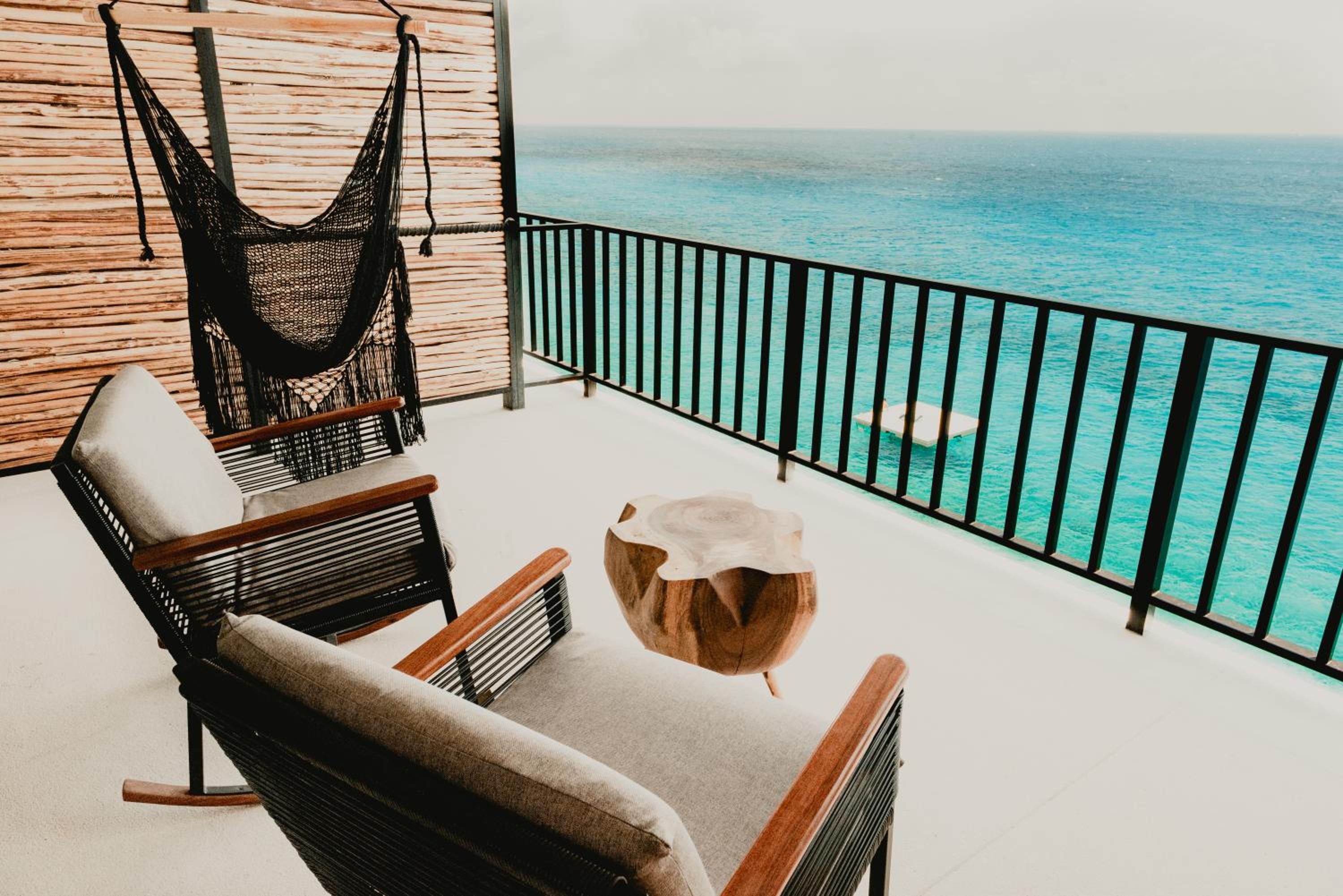 Ocean Front Grand - Photo 2