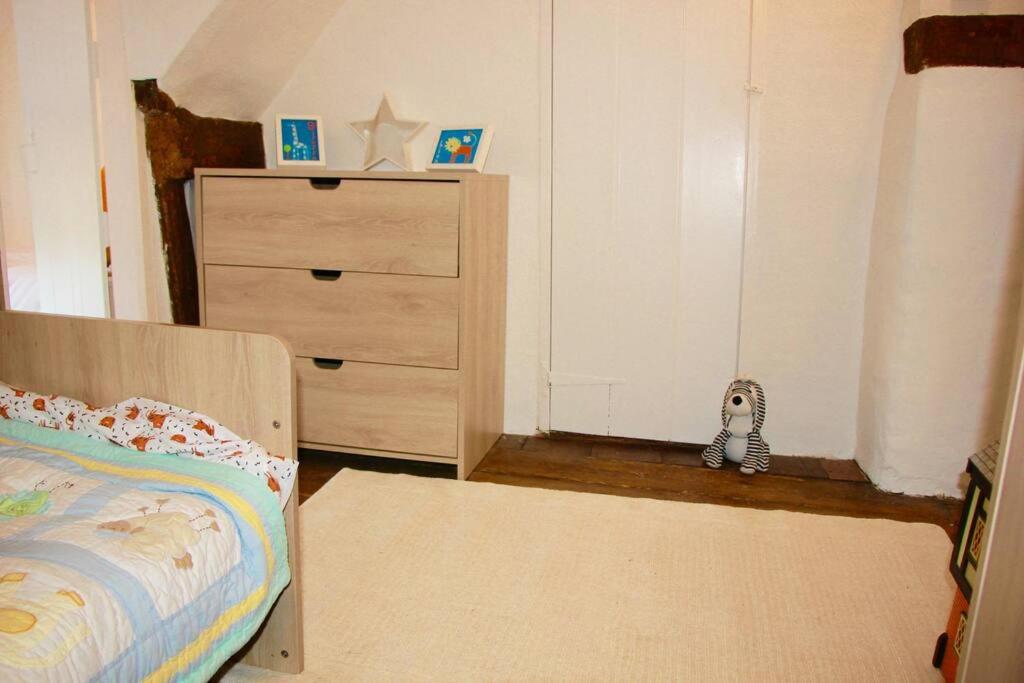 Three-Bedroom House - Photo 1