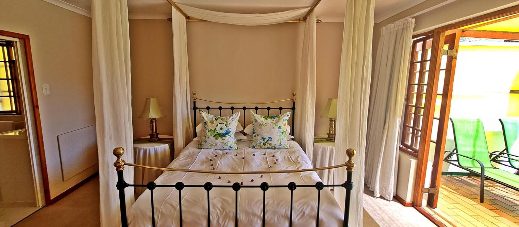 Luxury Apartment - 4