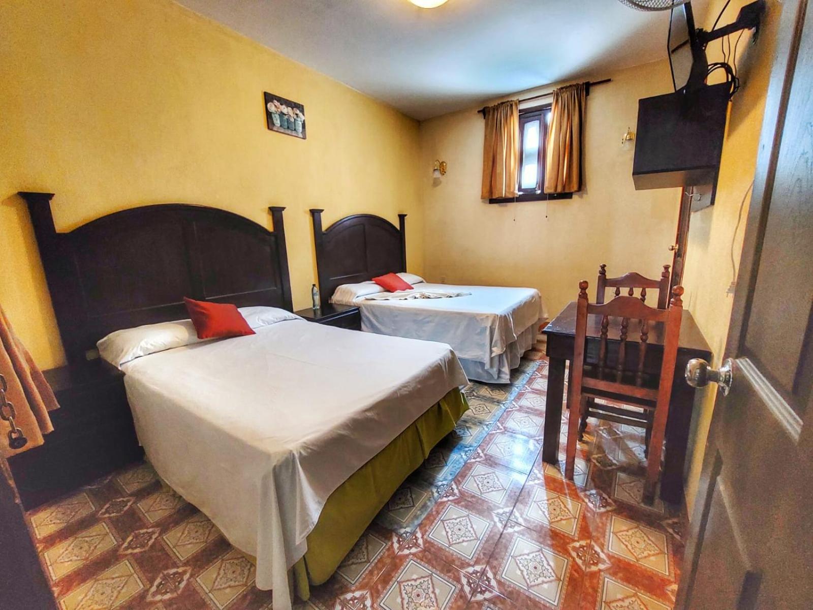 Standard Double Room with Two Double Beds photo 2
