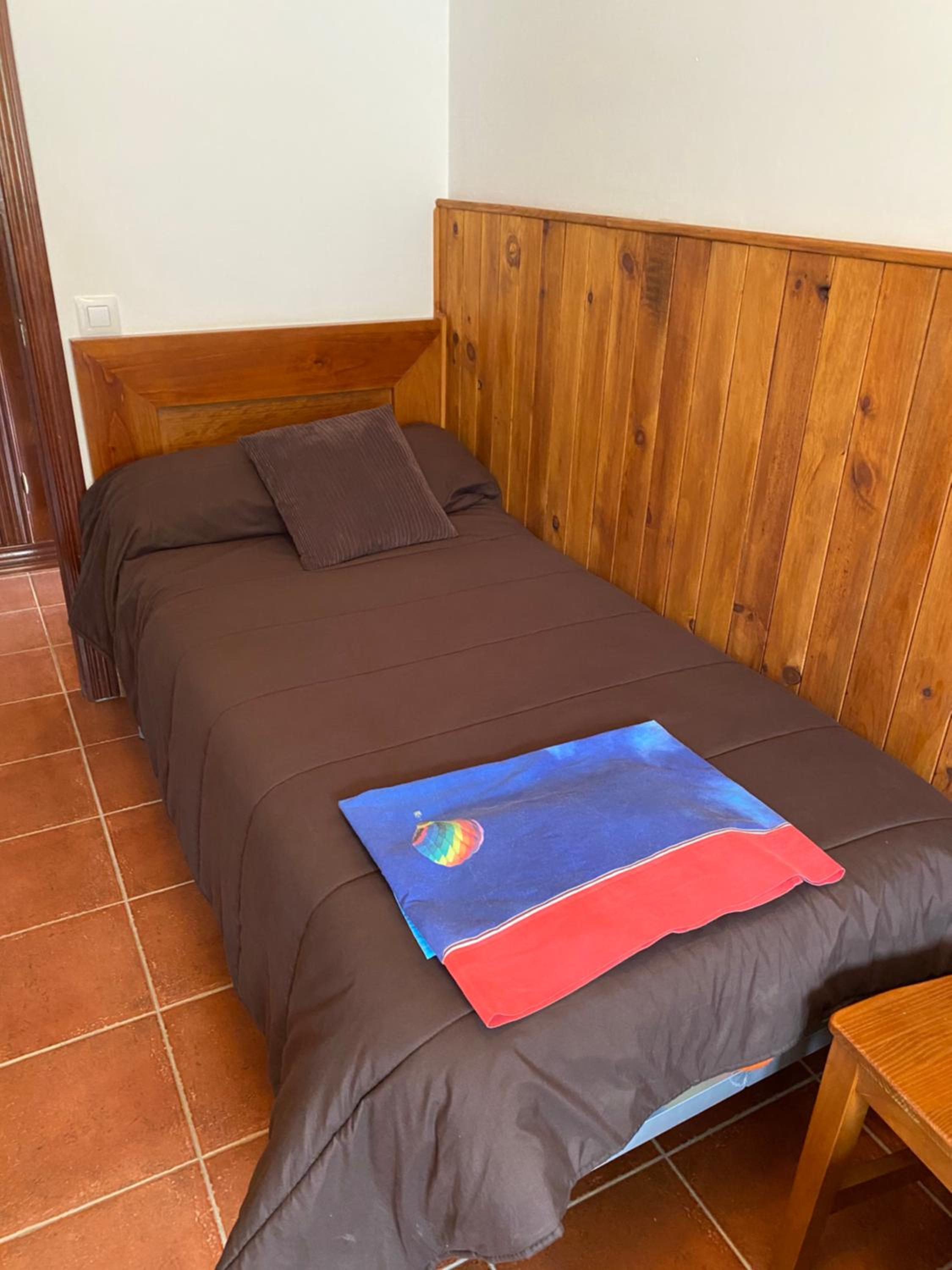 Two-Bedroom Apartment with Mountain View photo 3