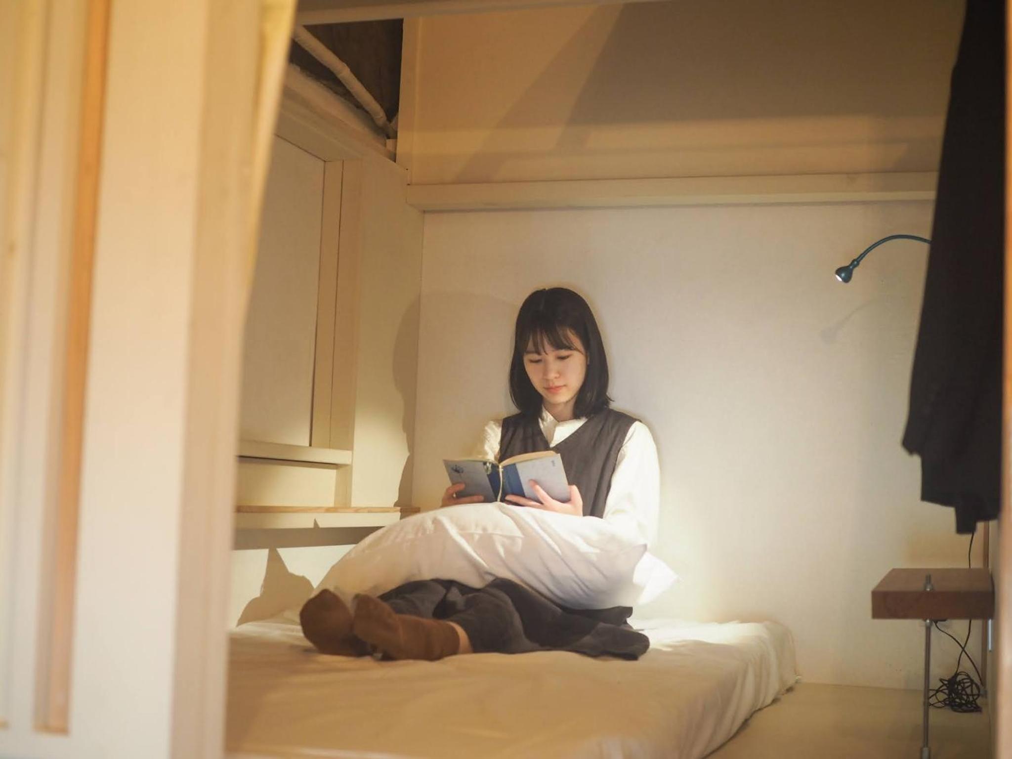 Bed in 4-Bed Female Dormitory Room photo 3