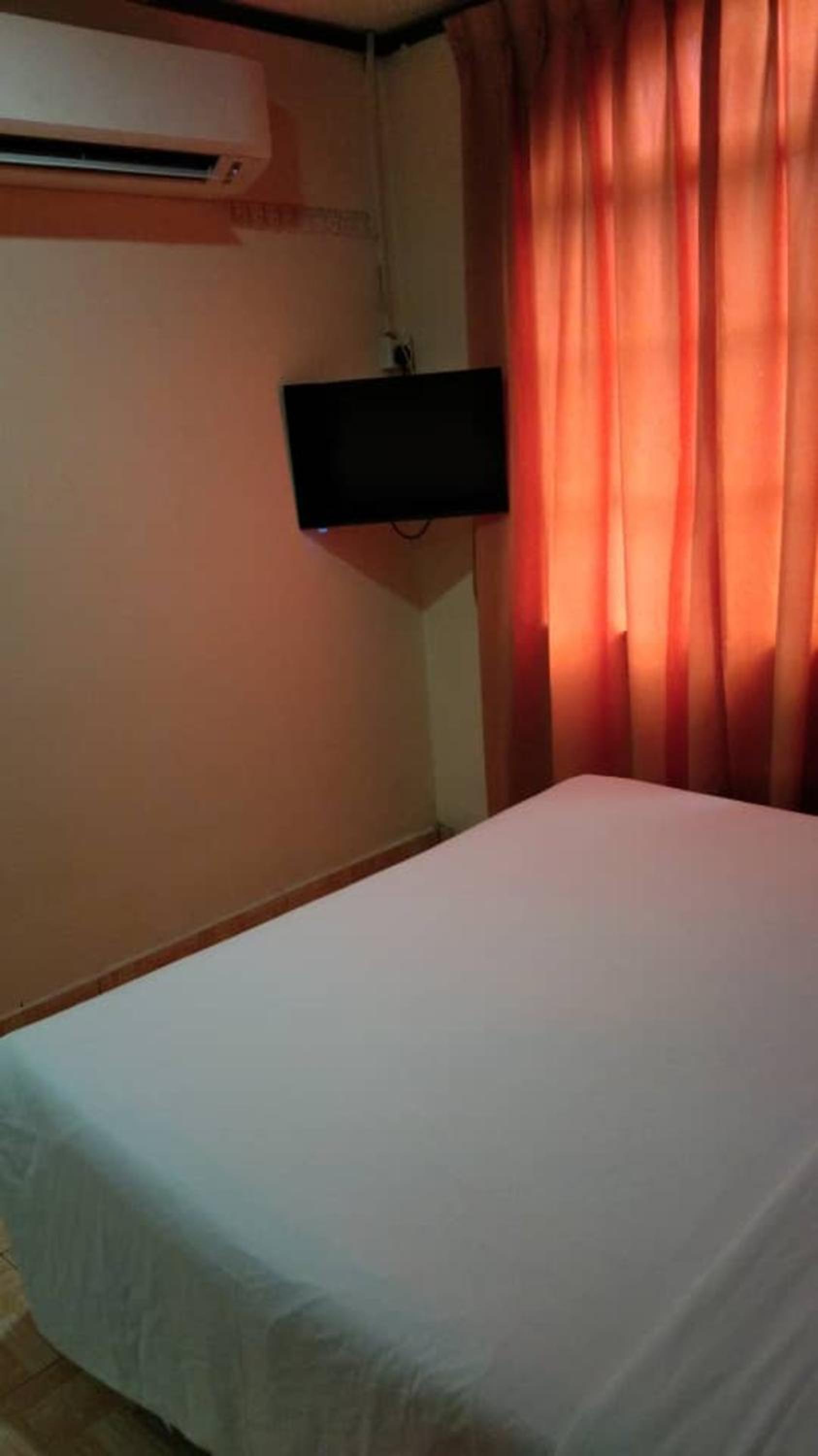 Deluxe Room - Photo 4