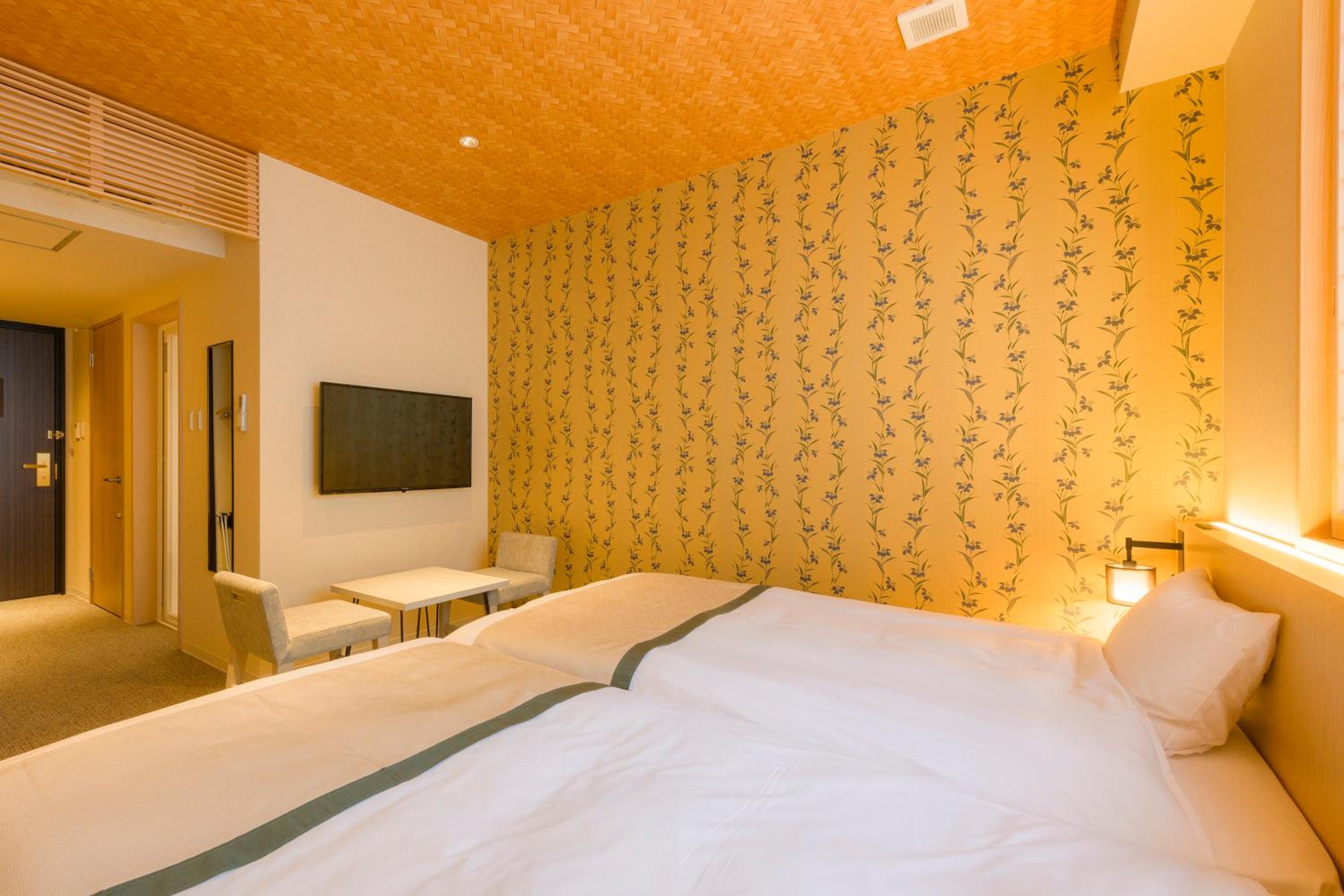 Deluxe Twin Room - Photo 1