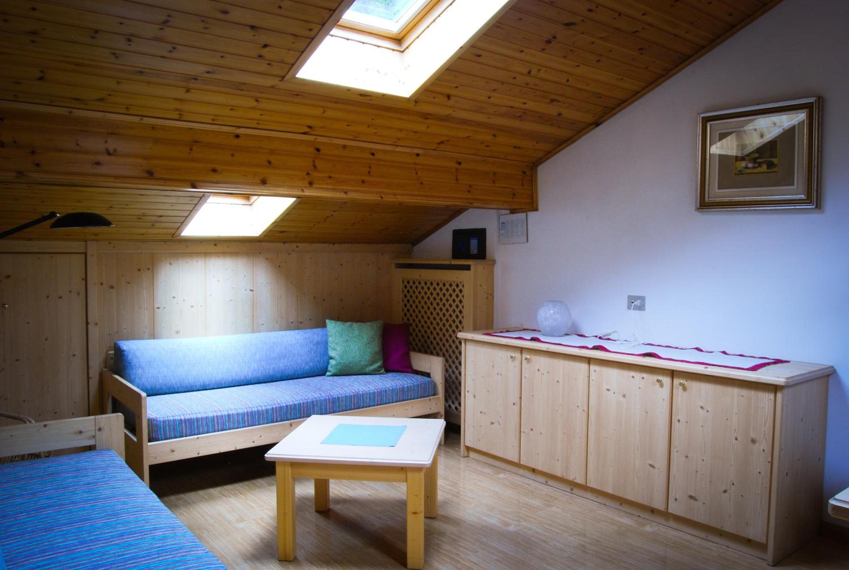 One-Bedroom Apartment - Attic