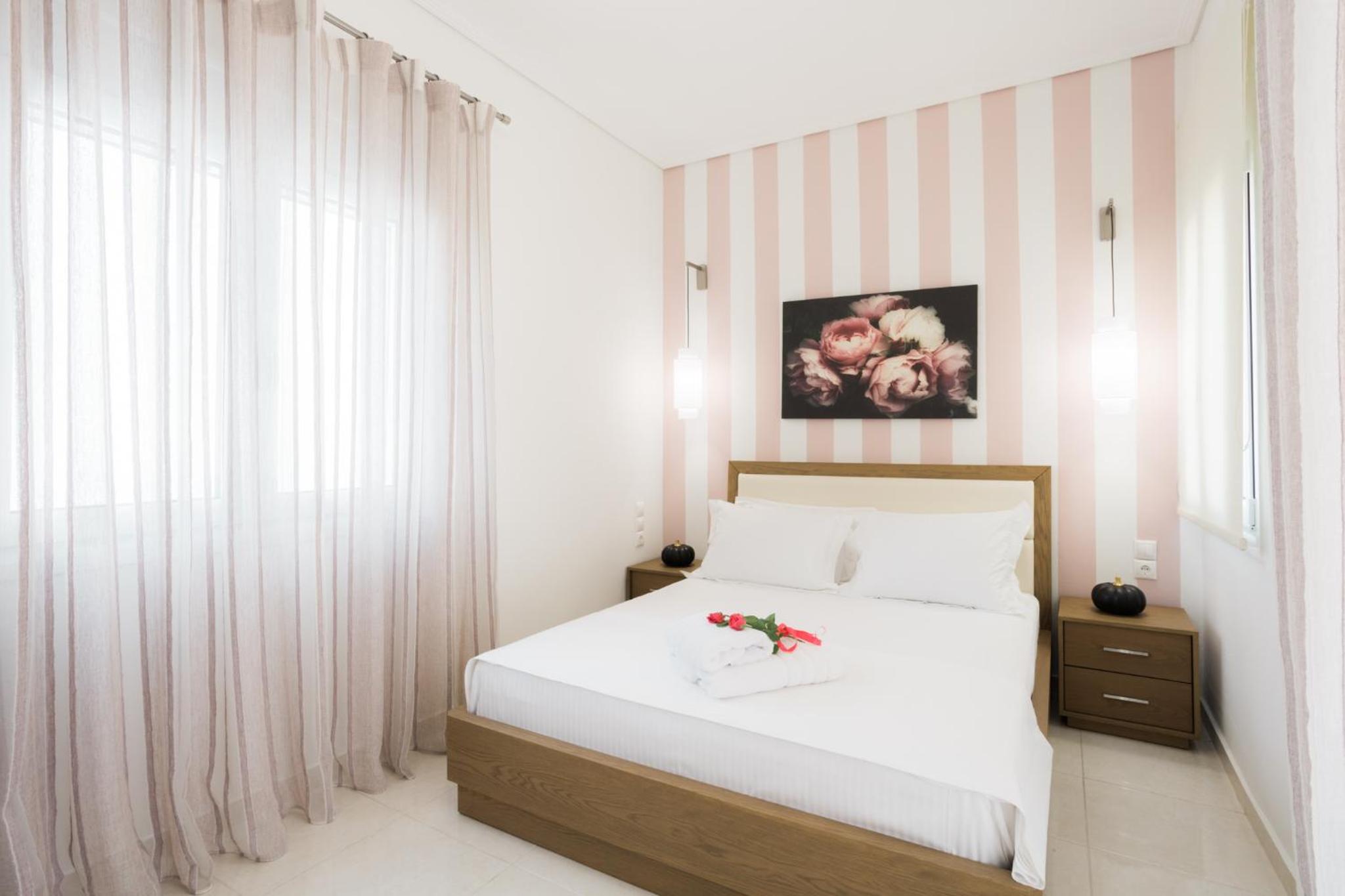 Three-Bedroom Villa - Photo 26