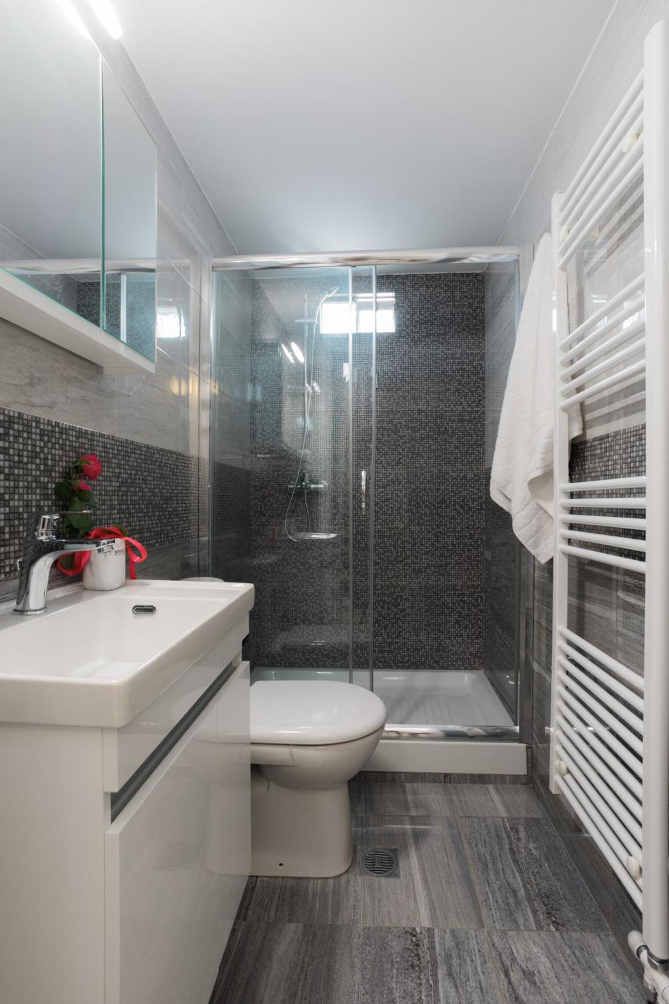 Three-Bedroom Villa - Photo 25