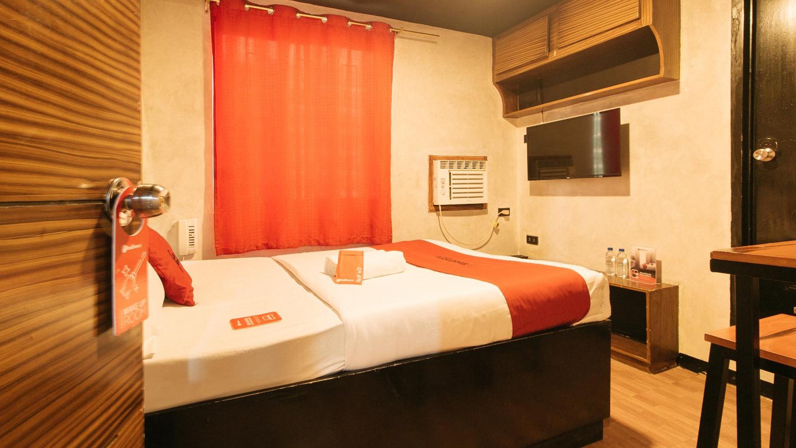 Standard Double Room - Photo 6