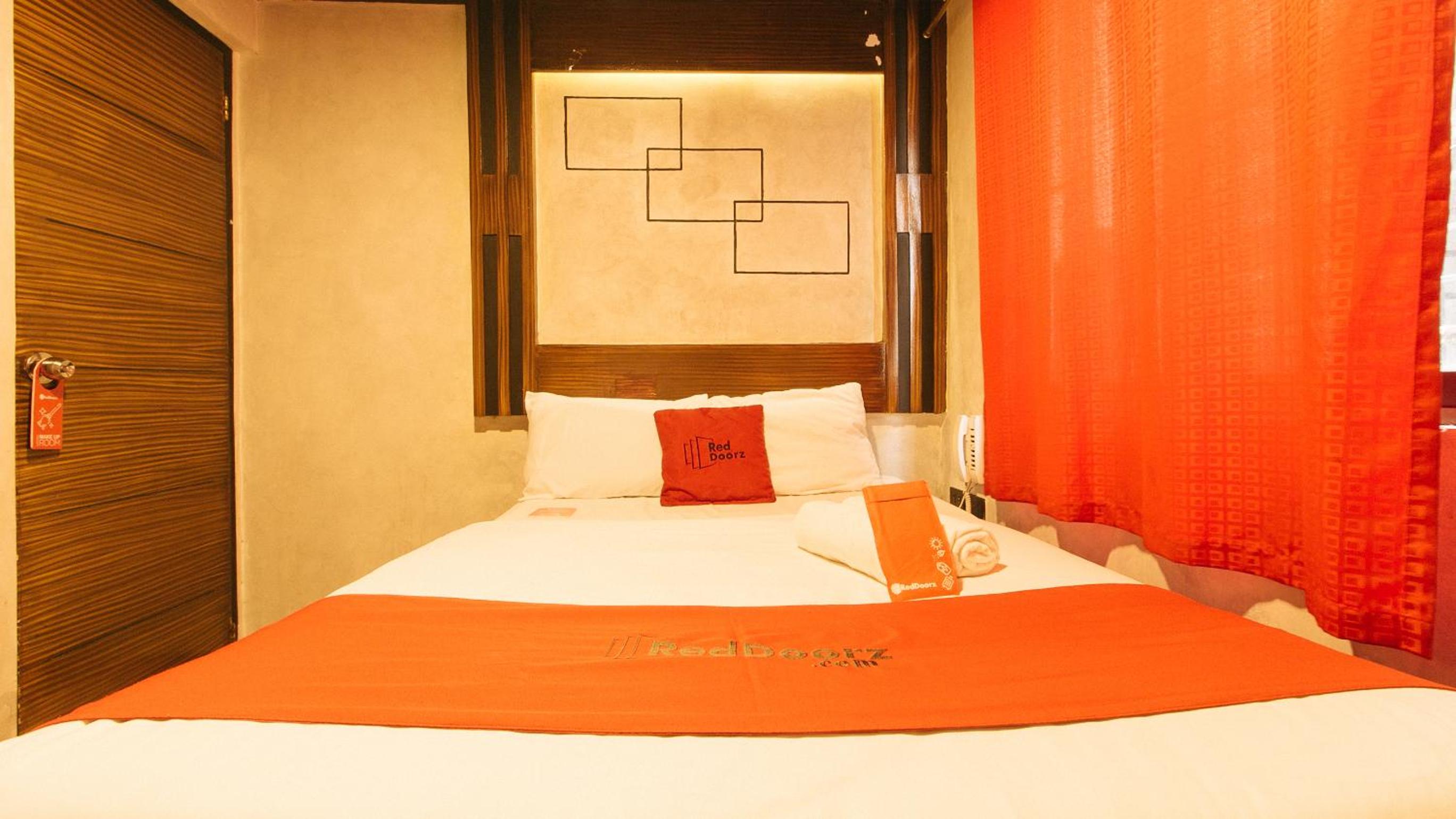 Standard Double Room - Photo 2