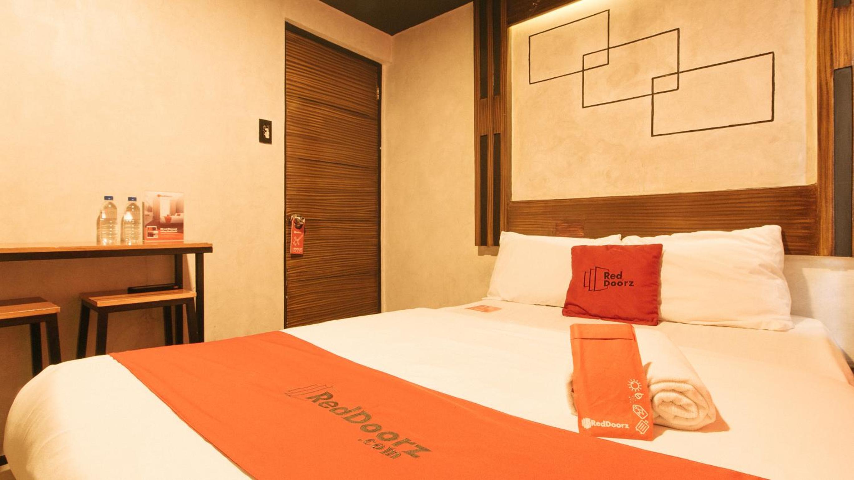 Standard Double Room - Photo 5