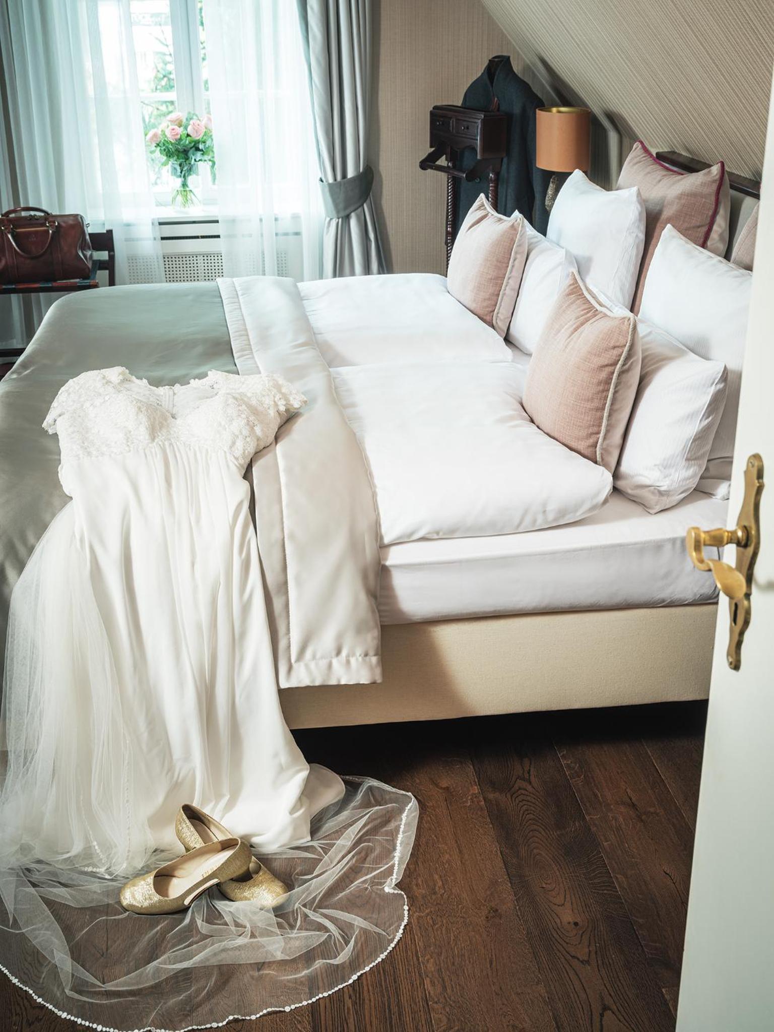 Executive Suite - Photo 5