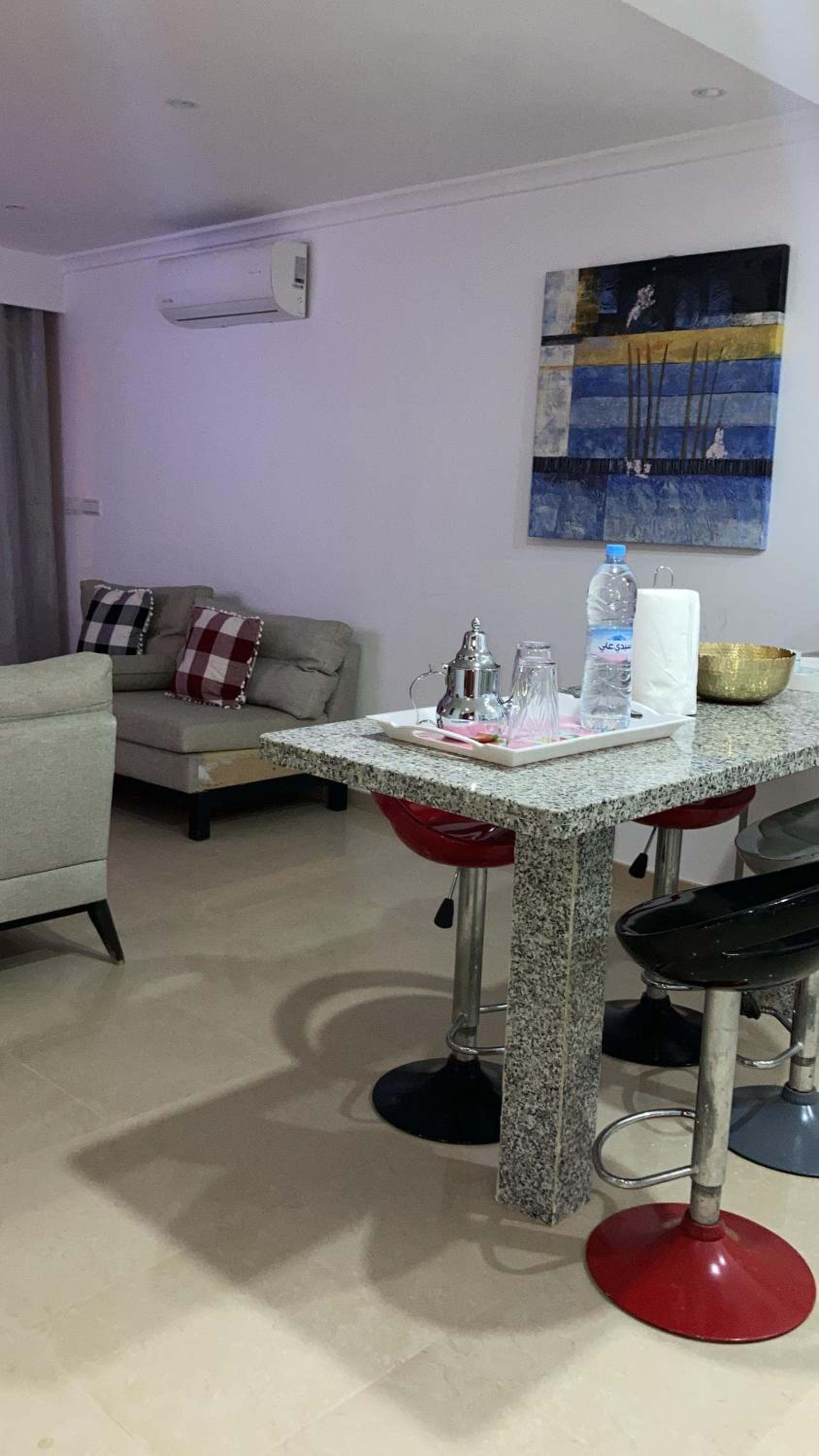 Apartment with Sea View - Photo 4
