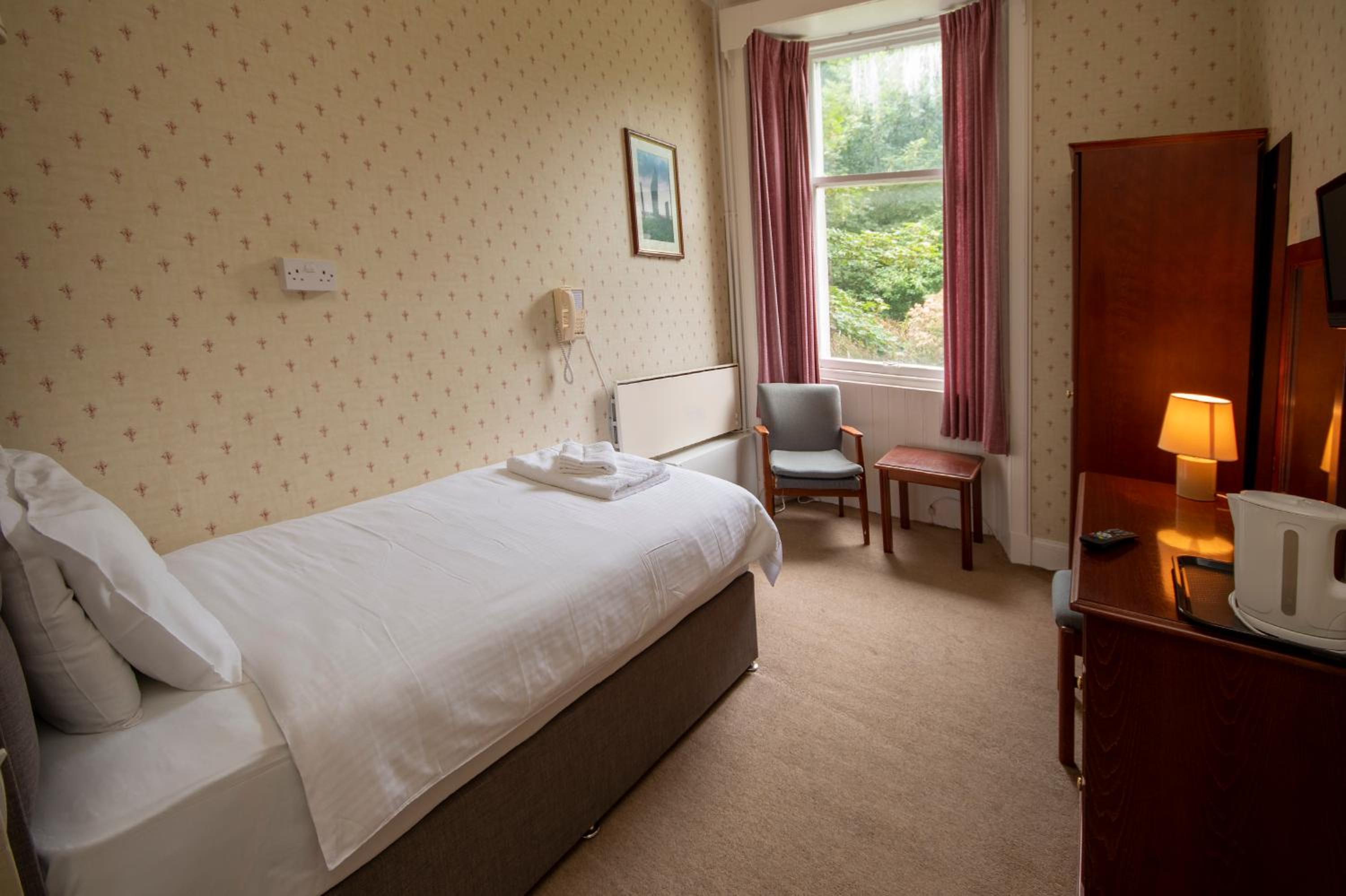 Single Room with Private Bathroom