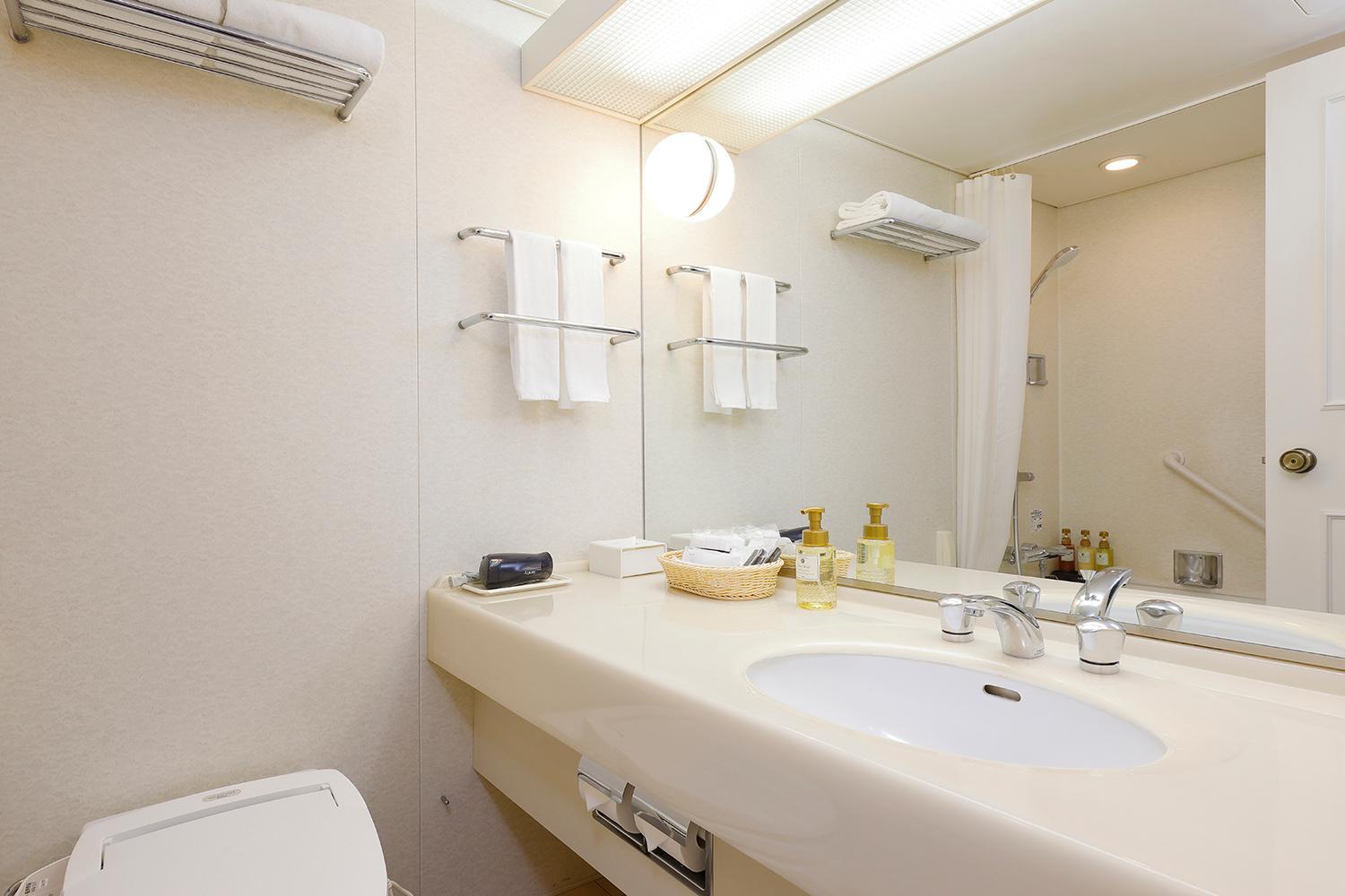 Late Check In 9 PM - Early Check Out 9 AM - Standard Double Room - Non-Smoking (2 Adult)  photo 2