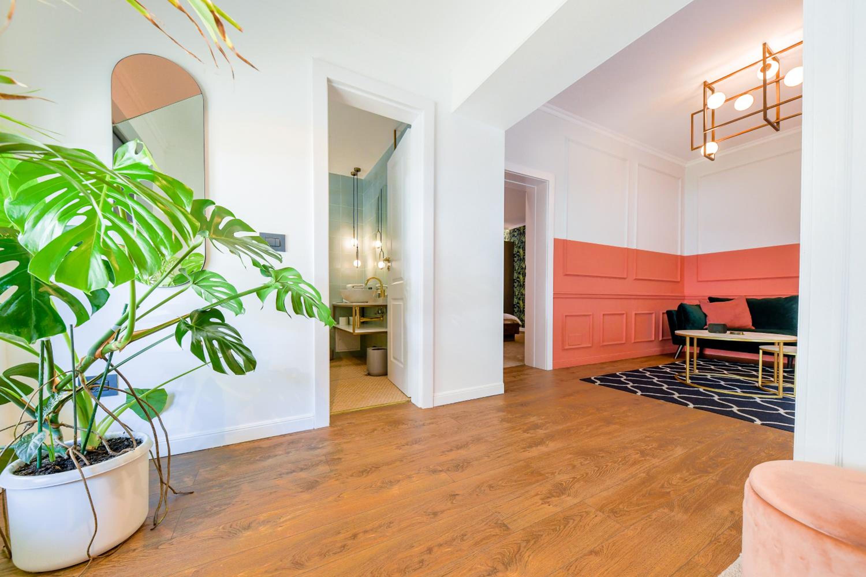 One-Bedroom Apartment - Photo 19
