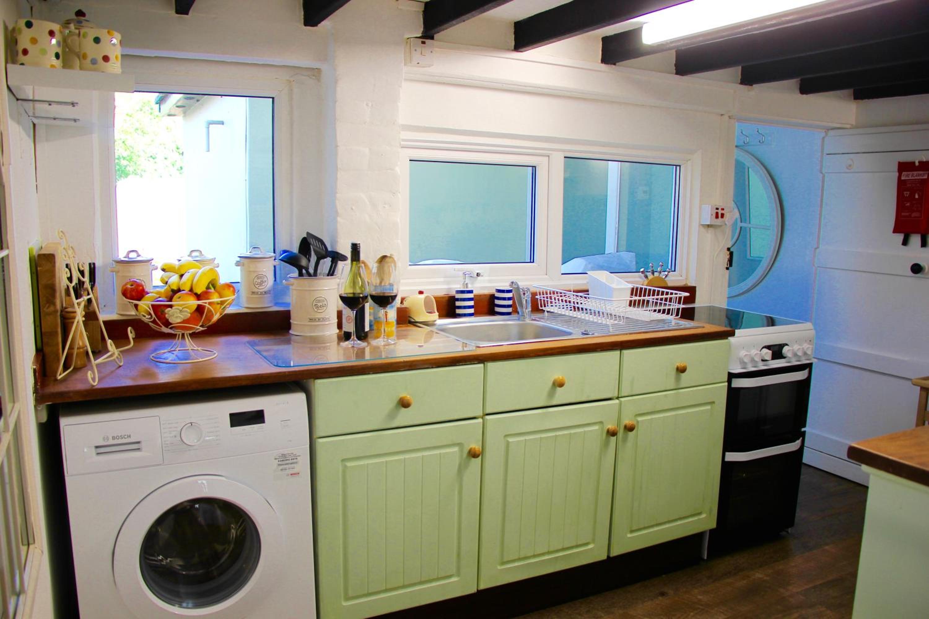Three-Bedroom House - Photo 12