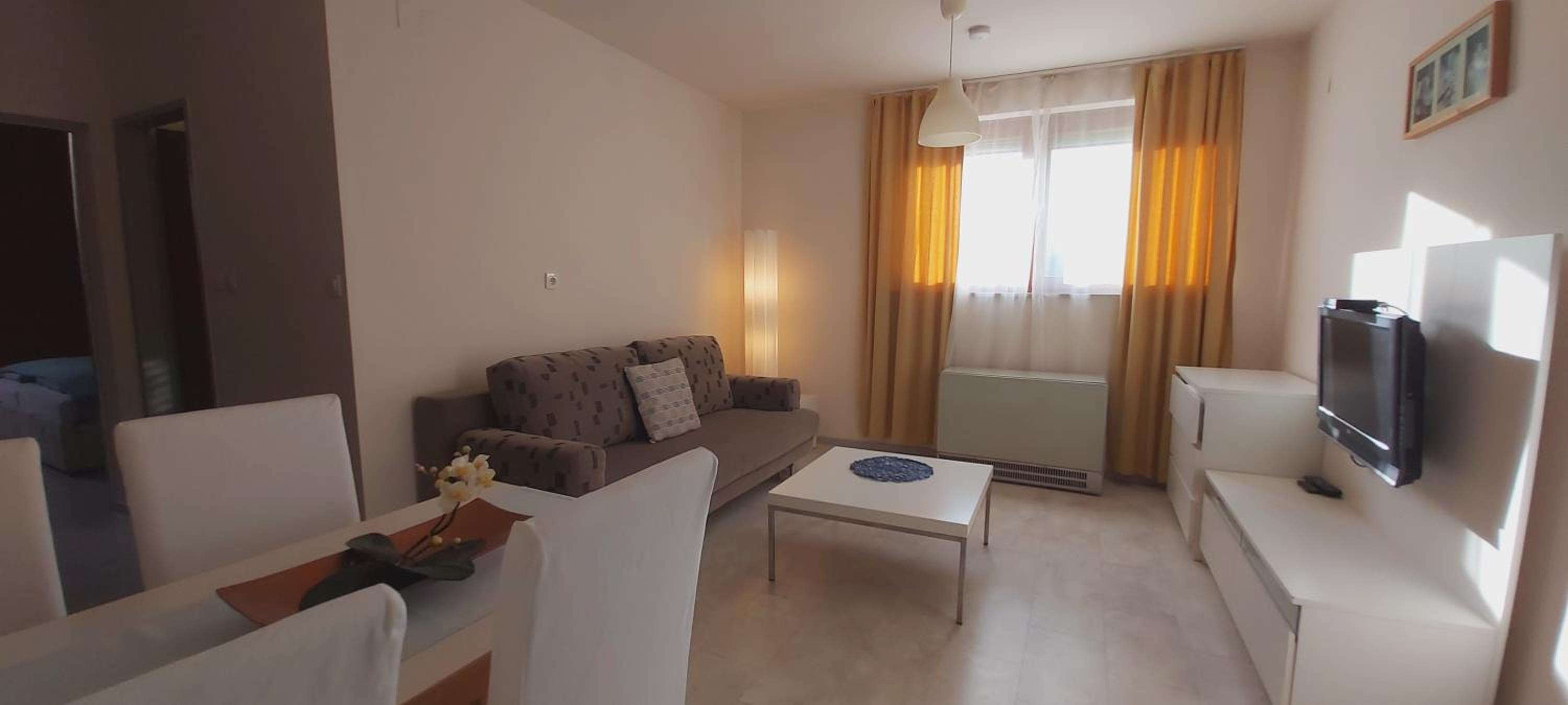 Family Apartment photo 2