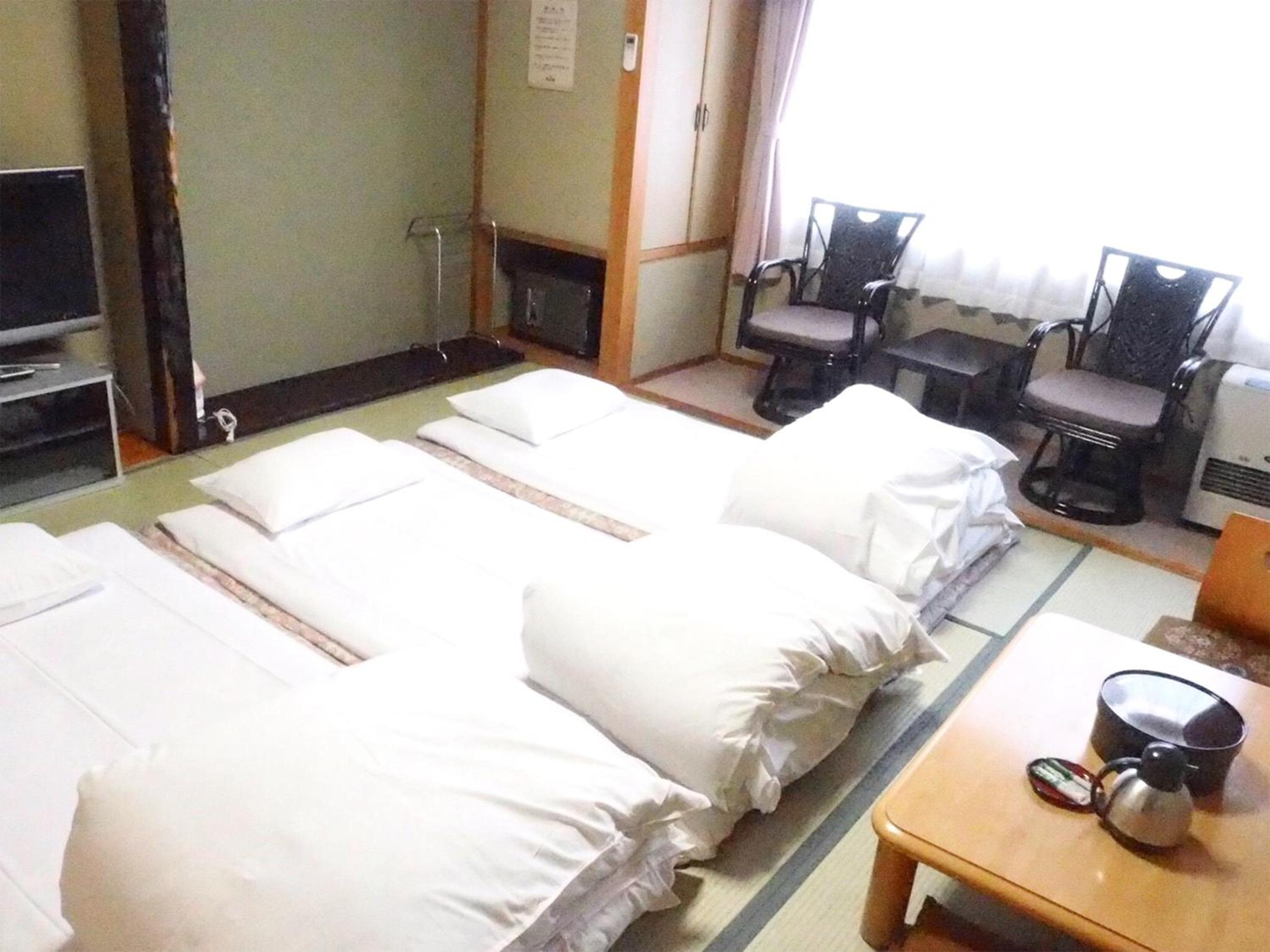 Japanese-Style Room with Shared Bathroom photo 1