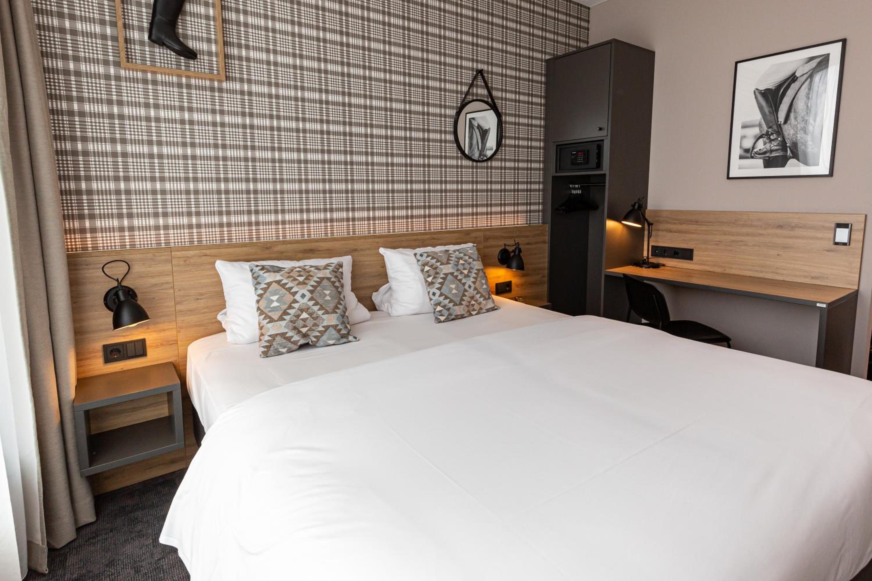 Standard Double Room photo 2